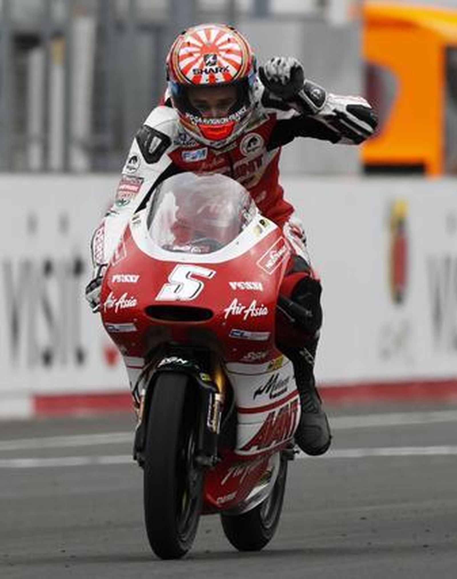 Zarco, vencedor de 125cc.

Foto: Reuters