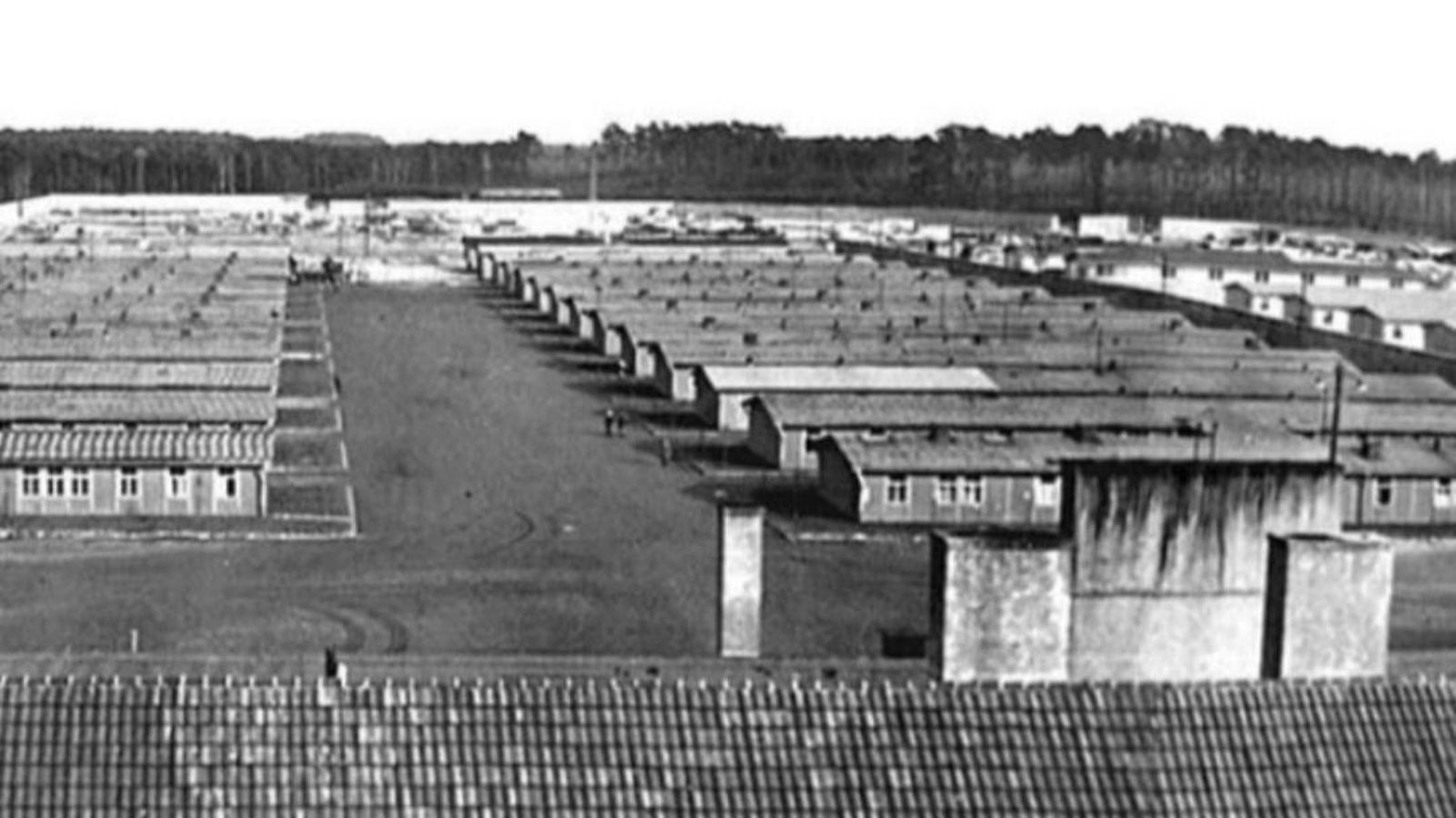 Vista panorámica de los barracones del campo de exterminio de Ravensbrück.