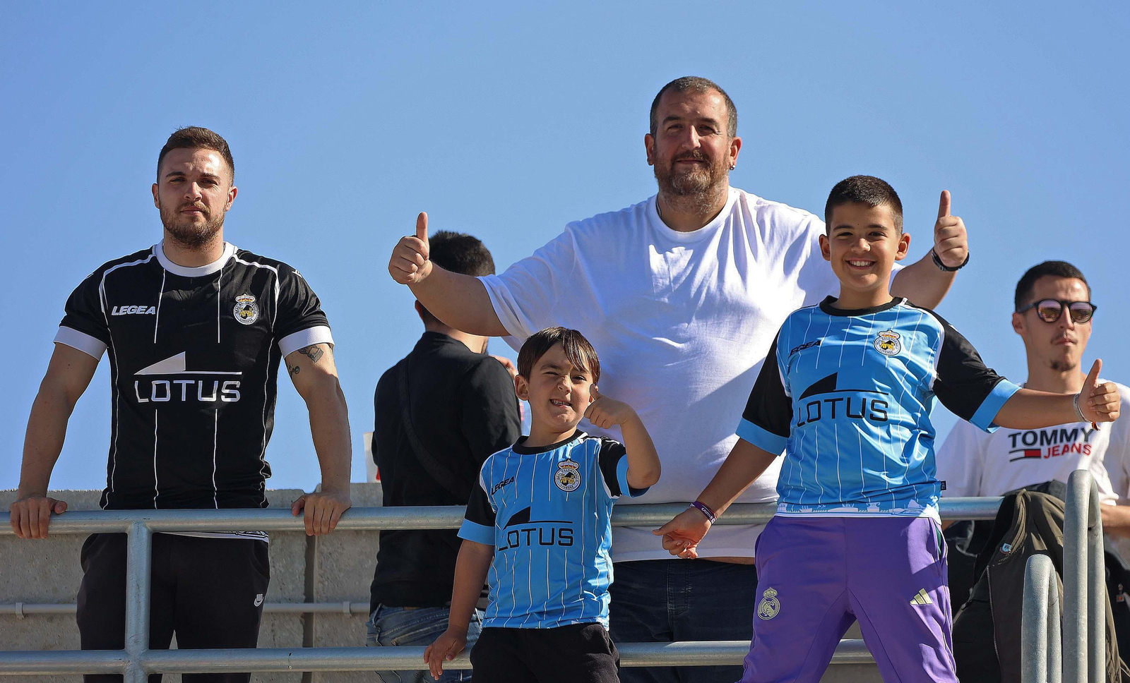 Búscate en el Ciudad de La Línea durante el Balona  - El Palo
