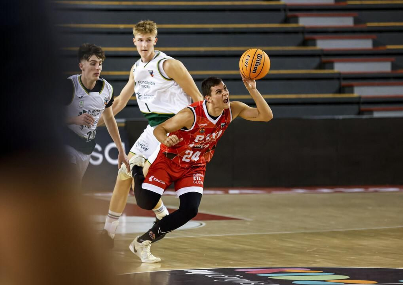 Liga U22: El Unicaja rozó la épica en Manresa con Moller y Butajevas descomunales