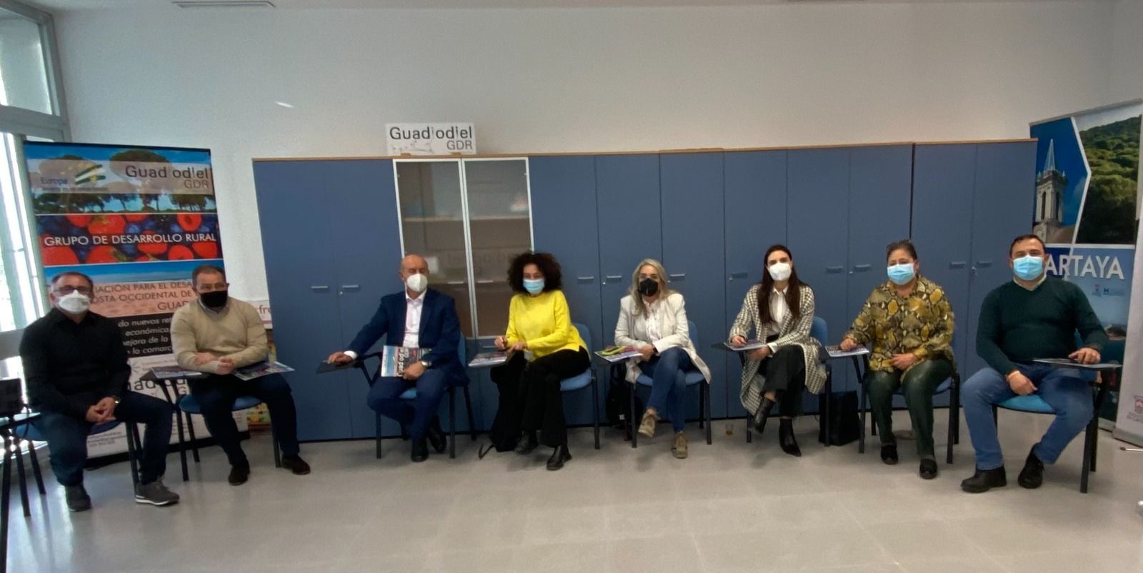 Un momento de la reunión de los alcaldes de la Costa onubense.