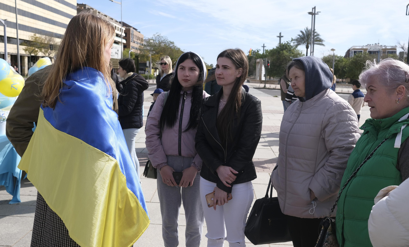 Así ha sido el acto solidario con más de 10.000 globos para formar la bandera de Ucrania en Córdoba