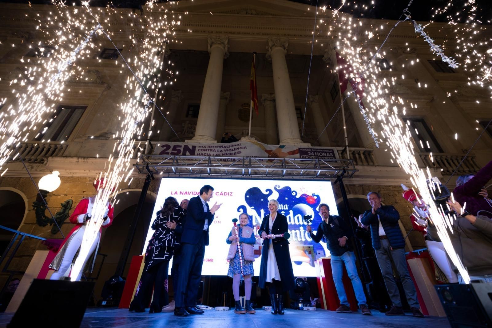 La gran nevada y el encendido del alumbrado extraordinario en Cádiz