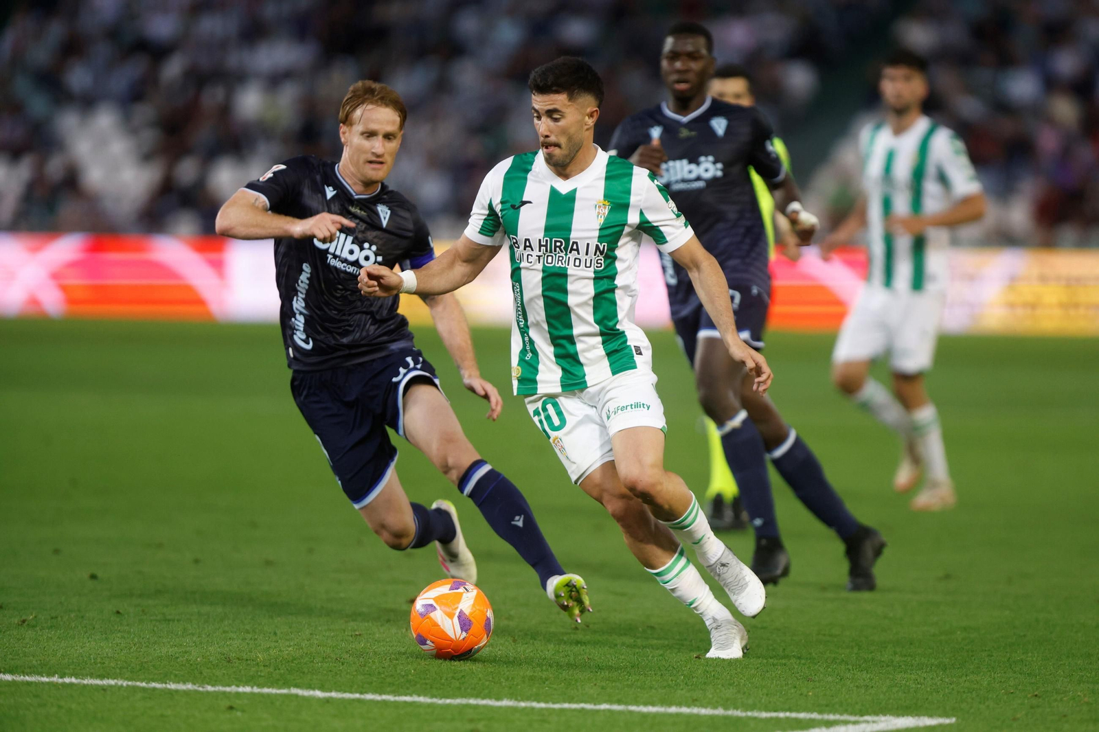 Jacobo en una acción del Córdoba CF - Cádiz CF de la jornada 38 en la temporada pasada