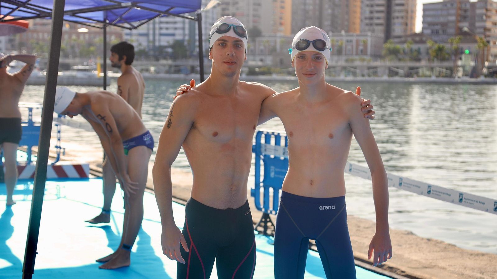 Dos hermanos compiten en la travesía.