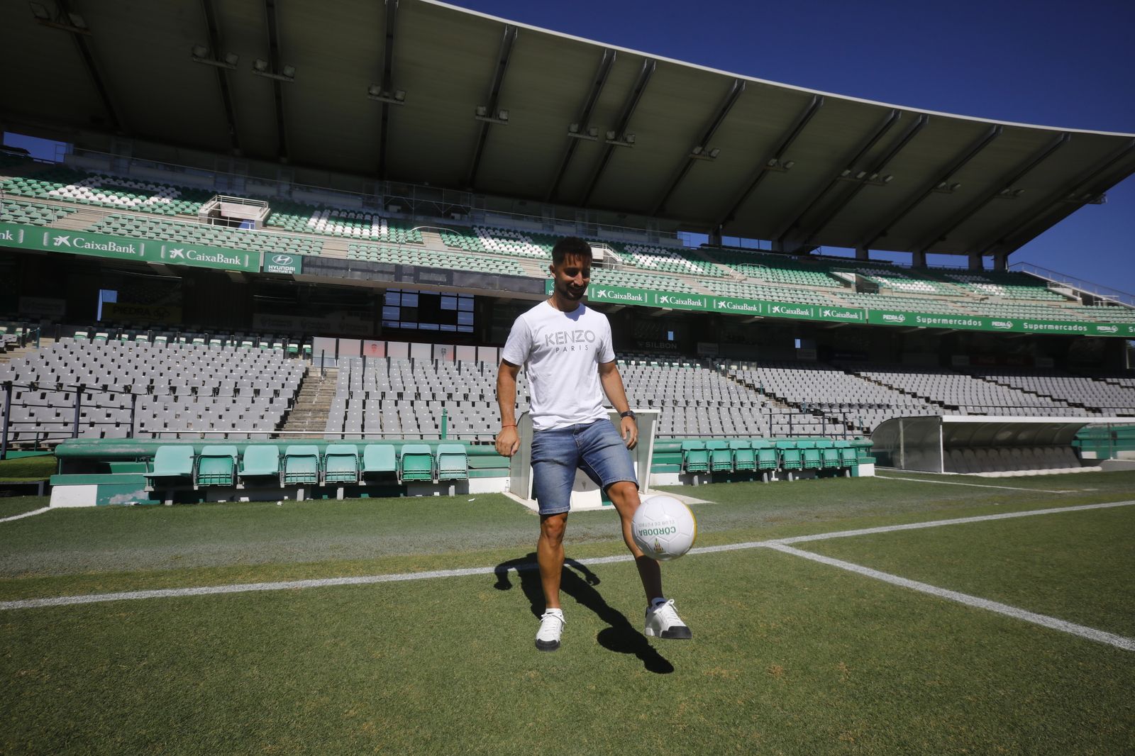 La presentación de Álex Bernal y Omar Perdomo con el Córdoba CF, en imágenes