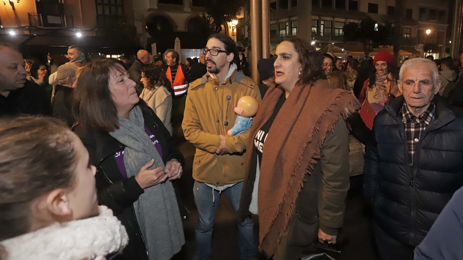 Concentraciones contra la violación de una menor en Algeciras
