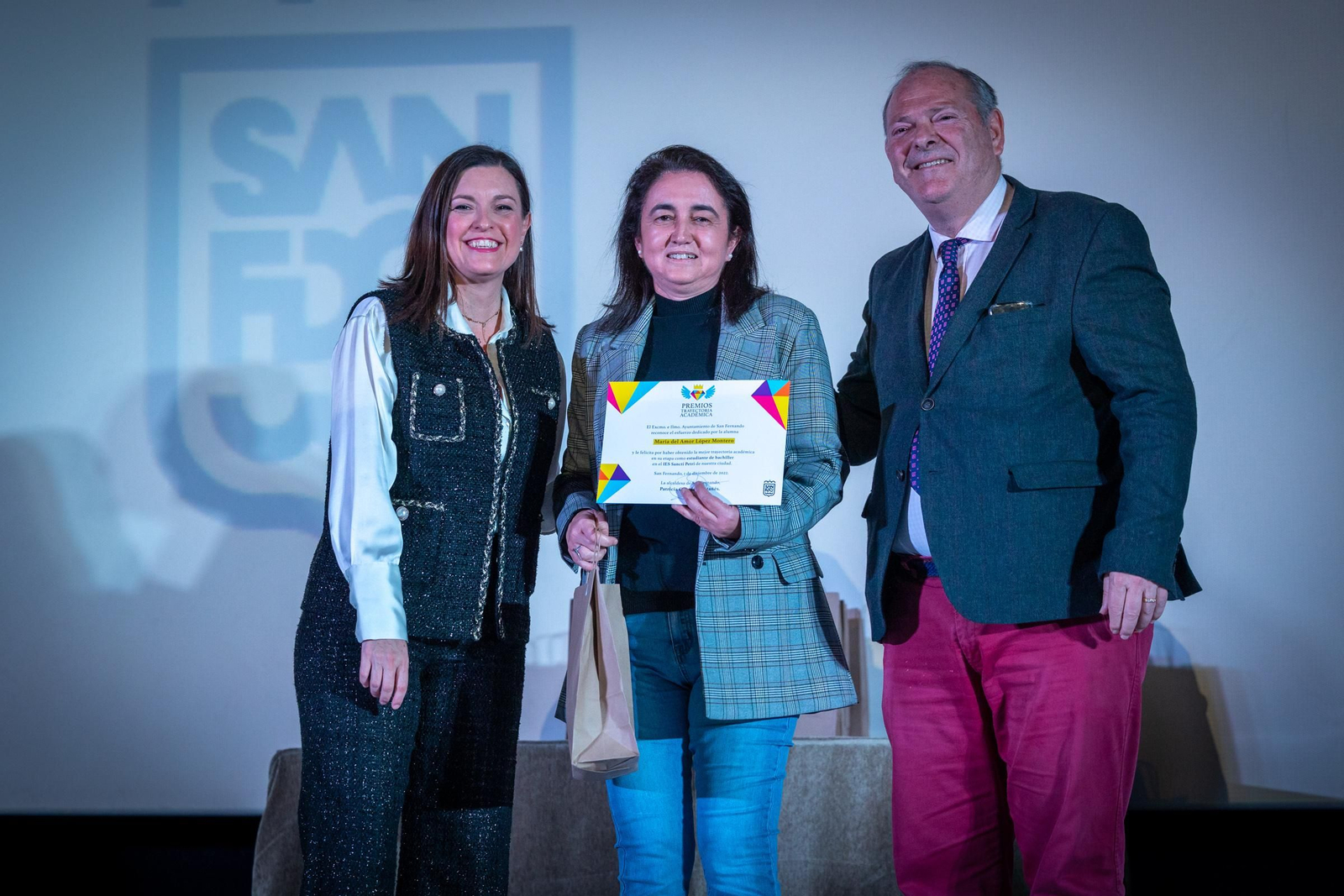 Imágenes de la entrega de premios académicos en San Fernando