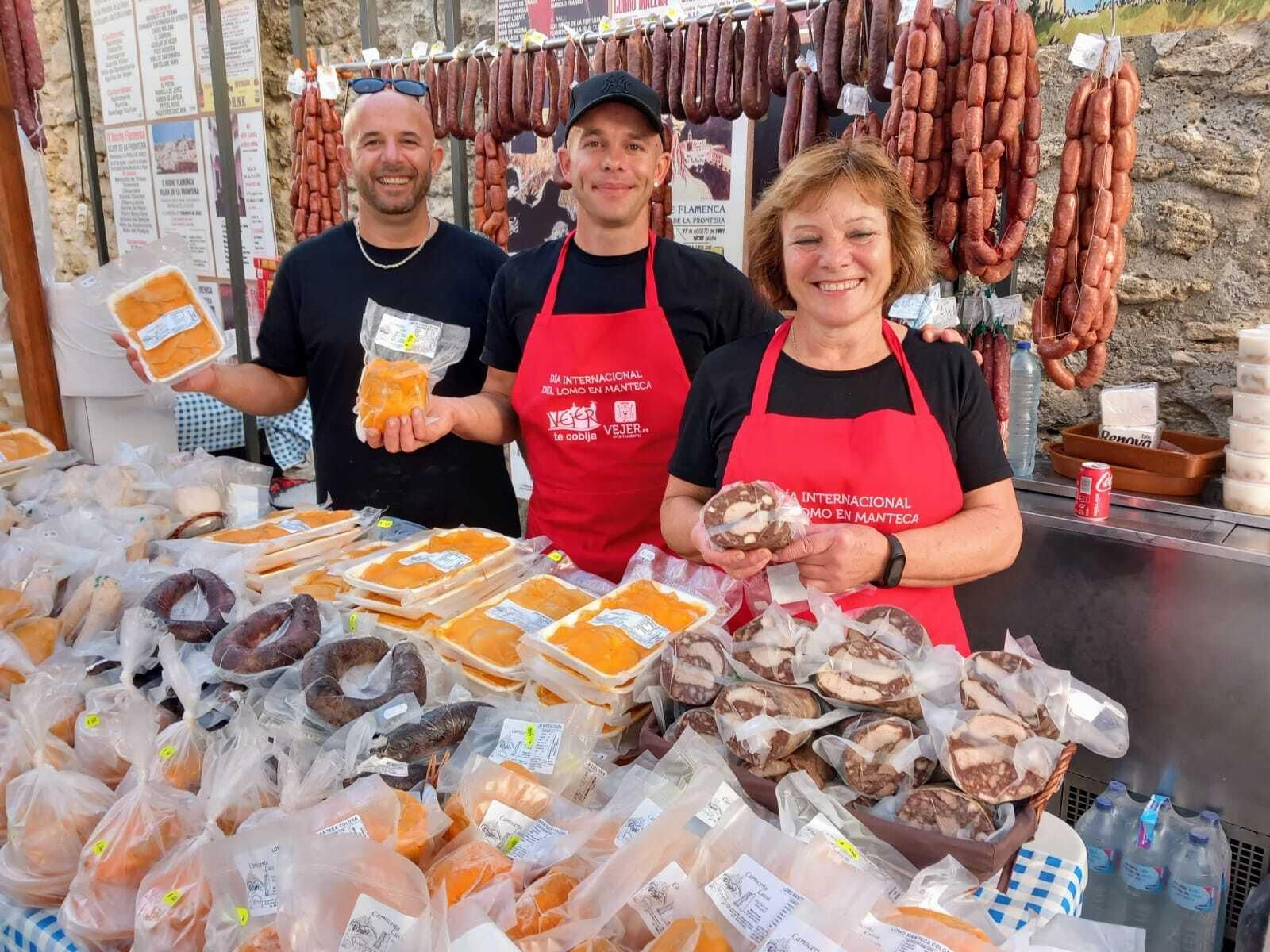 Las imágenes del Día de Lomo en manteca en Vejer: un sabroso plan en uno de los pueblos bonitos de Cádiz