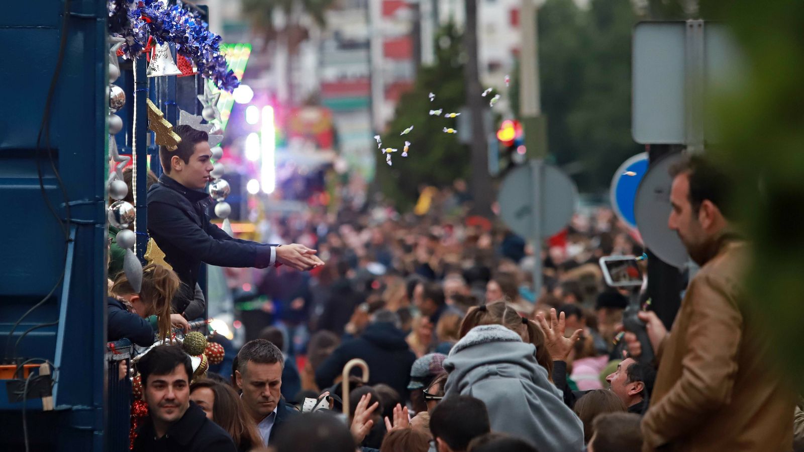 Las mejores fotos de la cabalgata de los Reyes Magos en Algeciras
