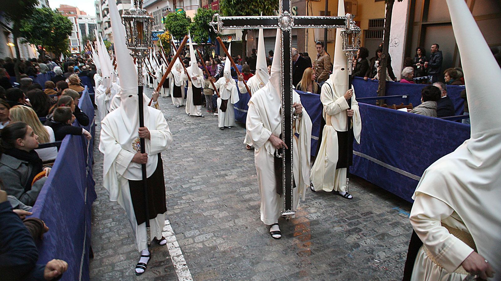 La Hermandad del Prendimiento, a su paso por la carrera oficial en 2010.