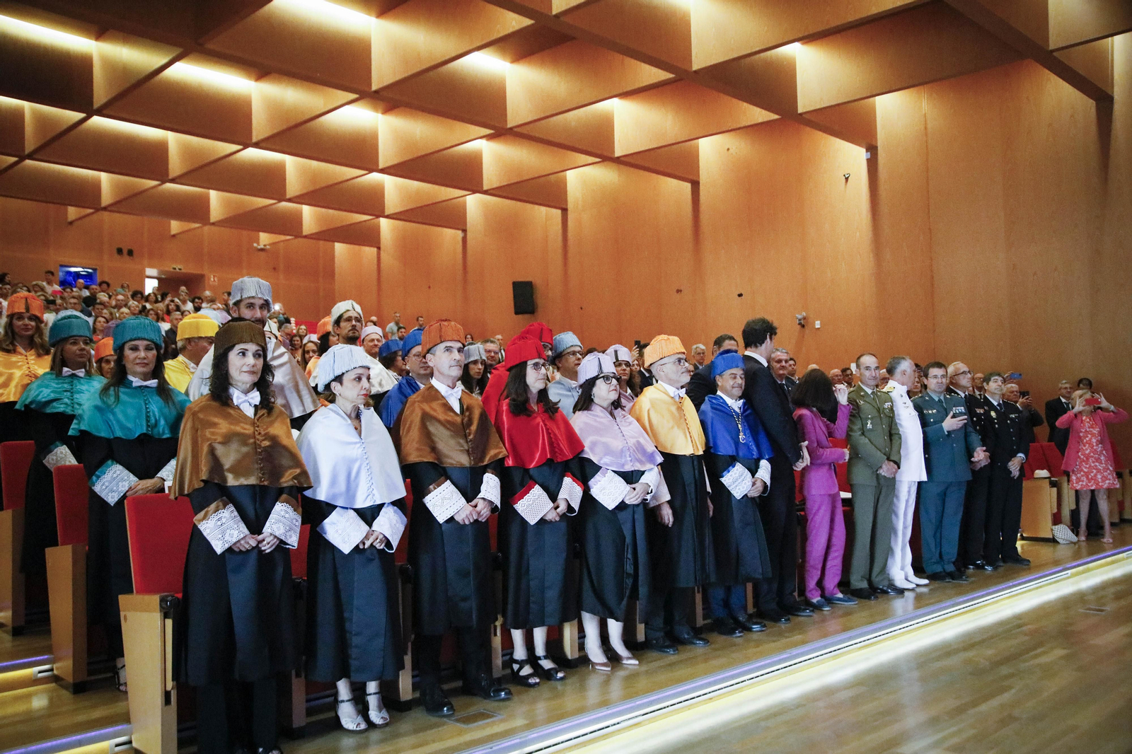 El doctor José María Peiró Silla es investido Doctor Honoris Causa por la UAL, en imágenes
