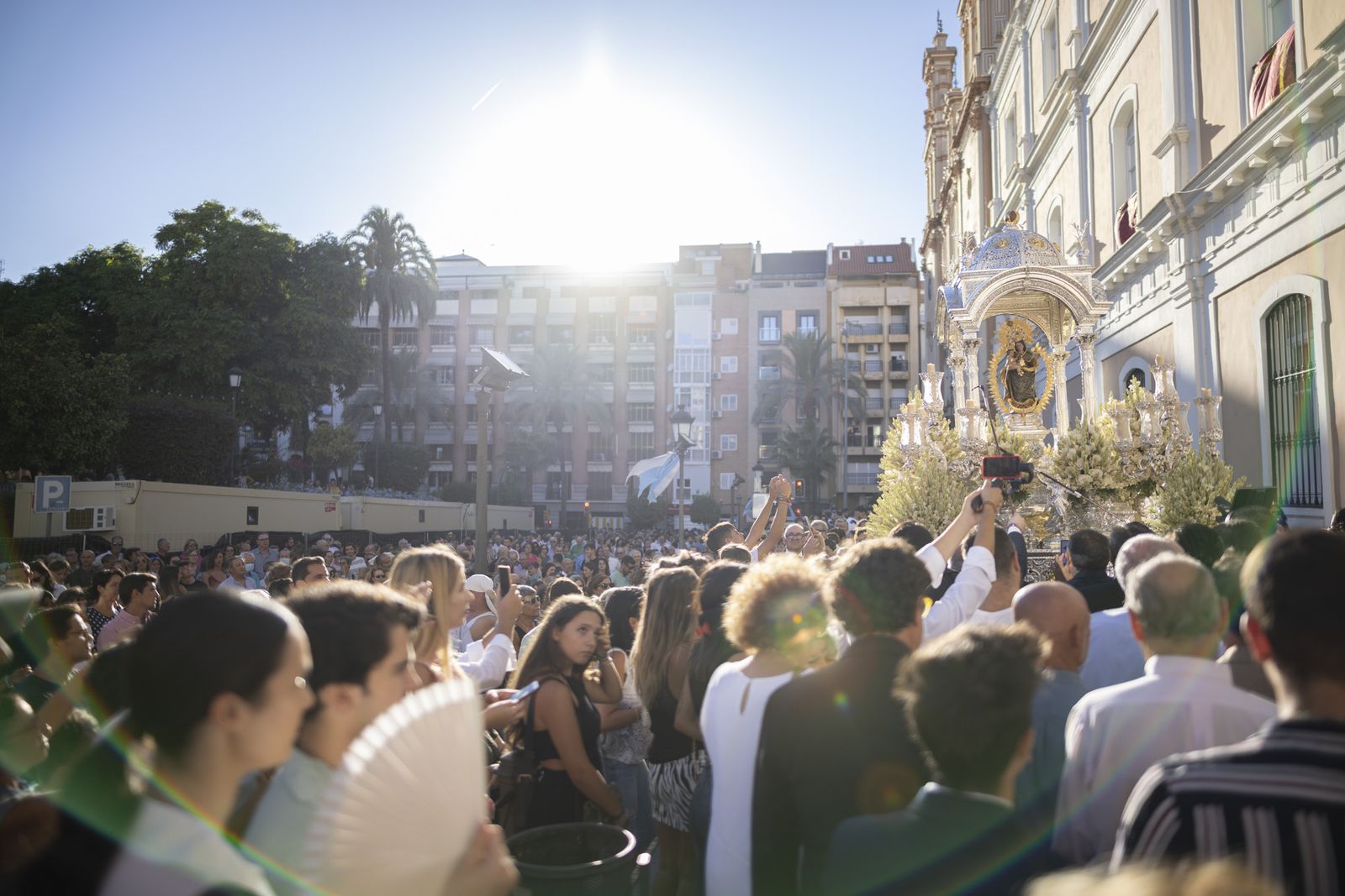 Imágenes de la salida de la Virgen de la Cinta desde la Catedral hacia el Santuario