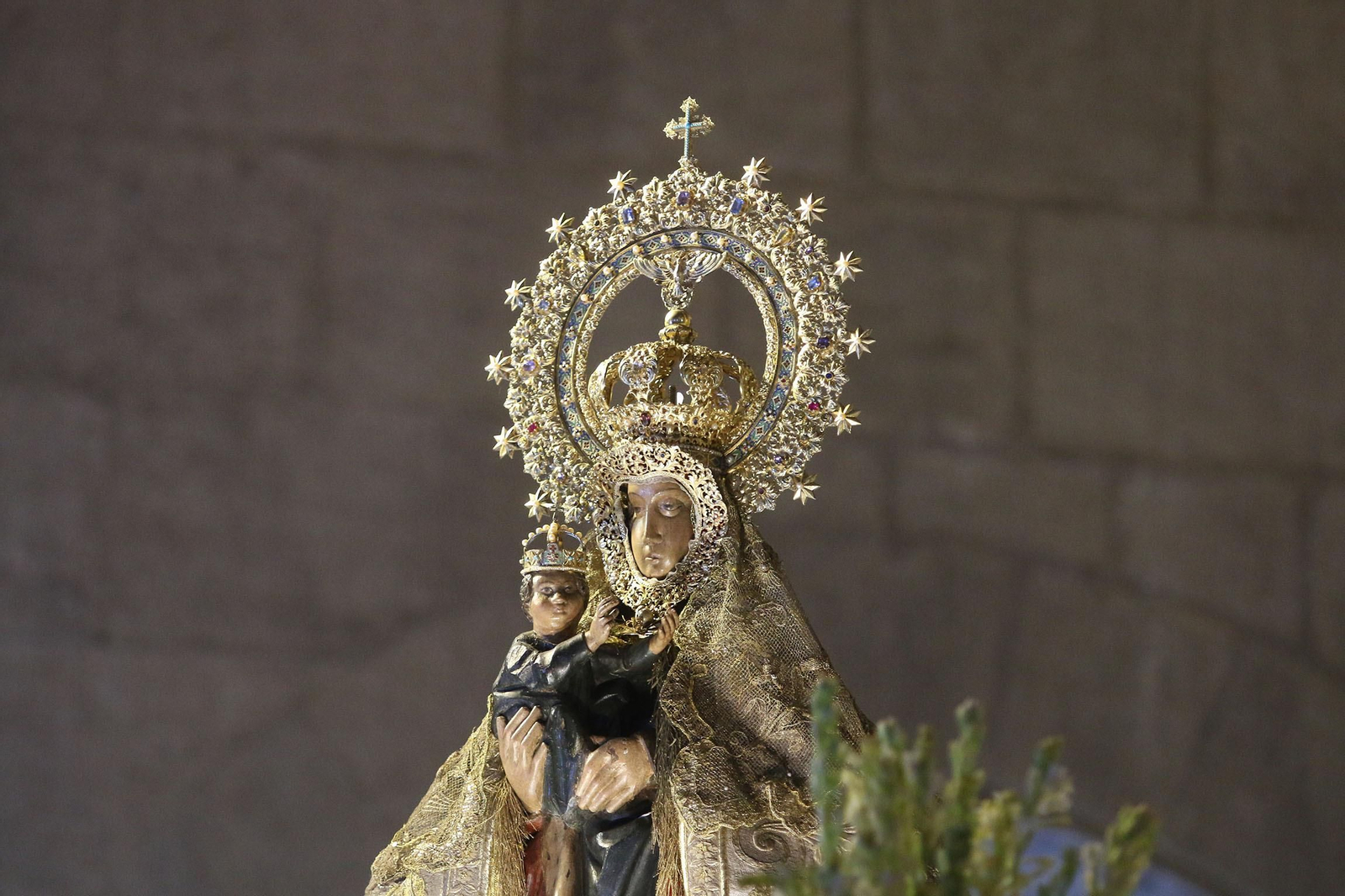 Fotogalería de la retirada de la Virgen del Mar para su restauración