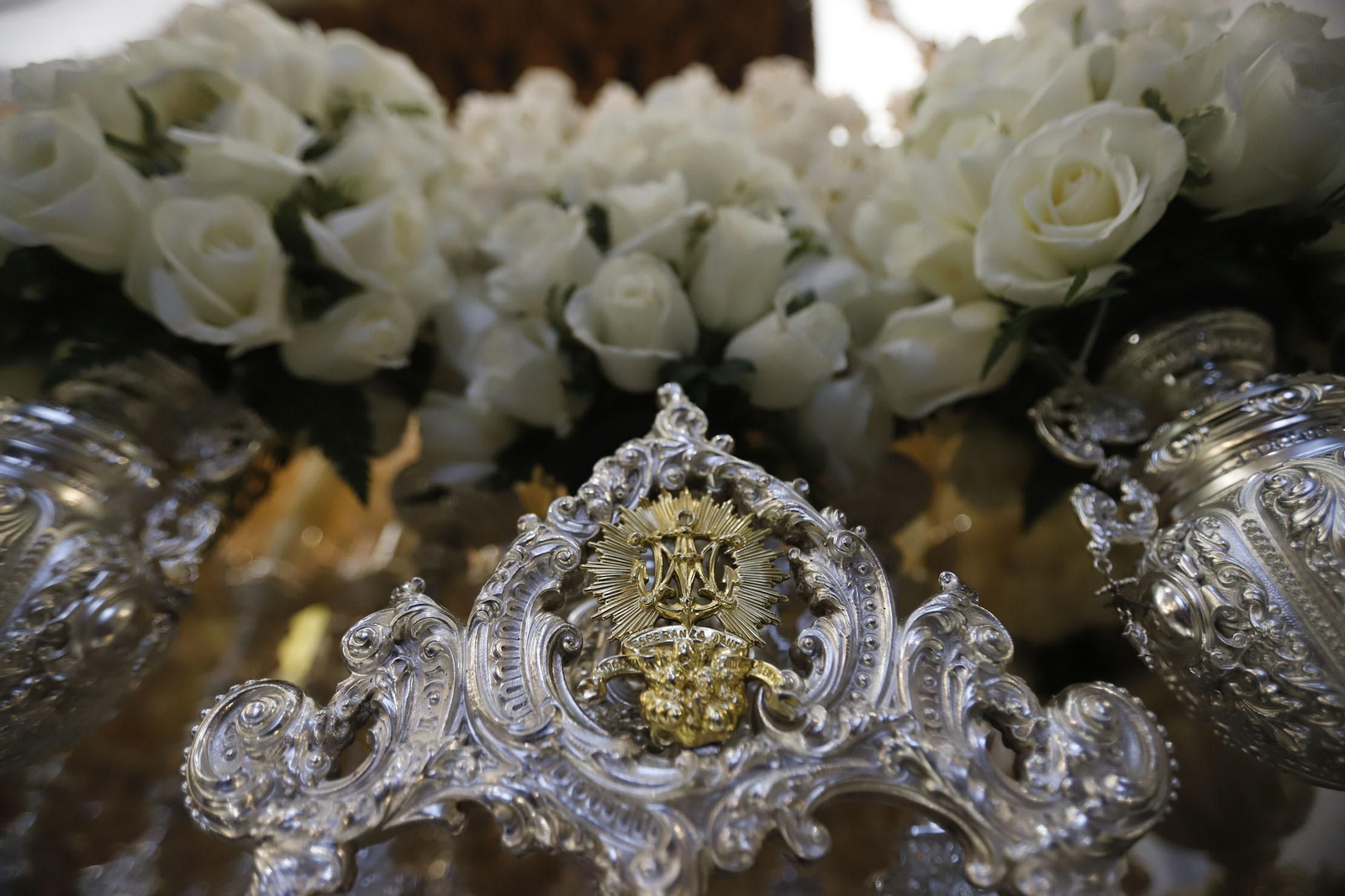 Imágenes de la estación de penitencia de la Hermandad de La Esperanza de Huelva