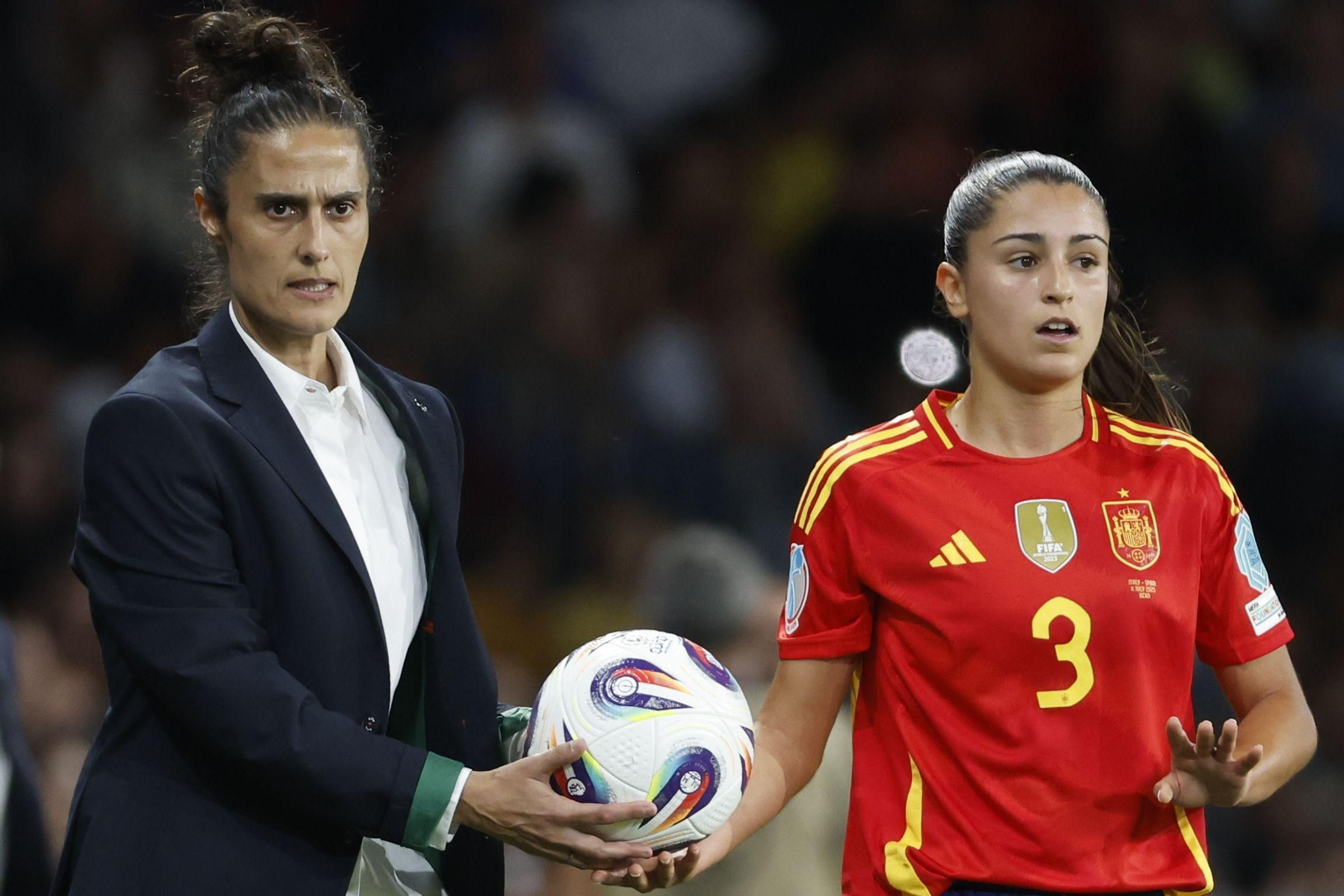 Las fotos del Italia - España de la Eurocopa femenina