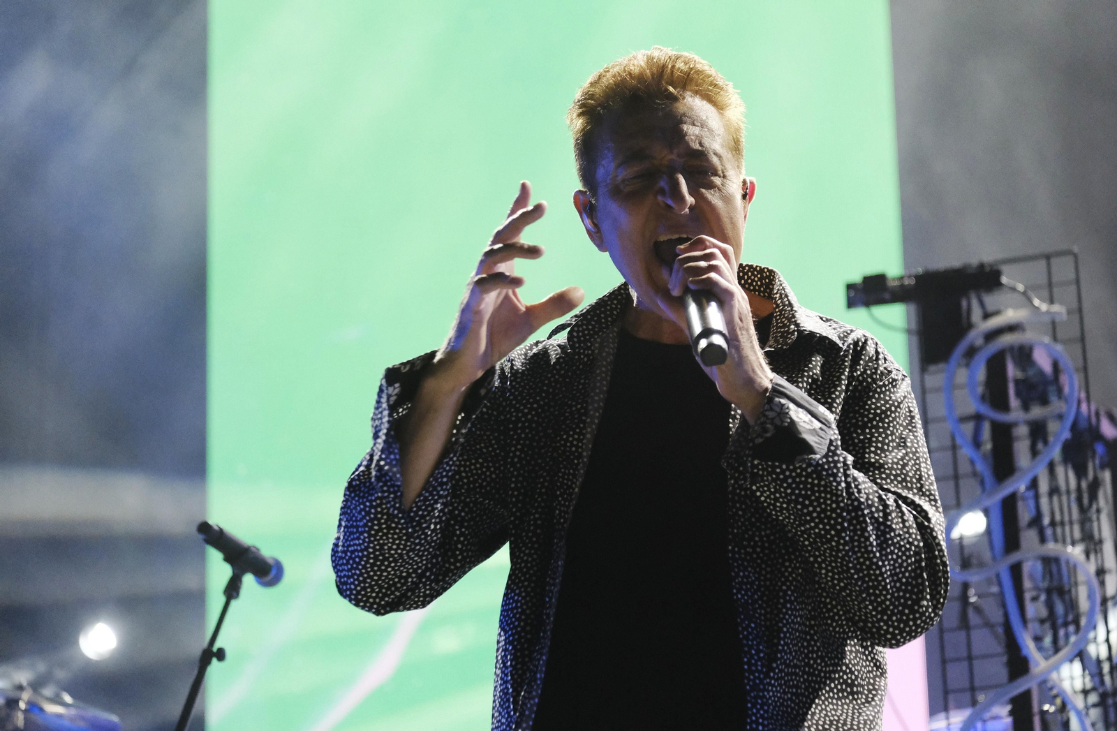 El concierto de Manolo García en el teatro de la Axerquía de Córdoba, en fotografías
