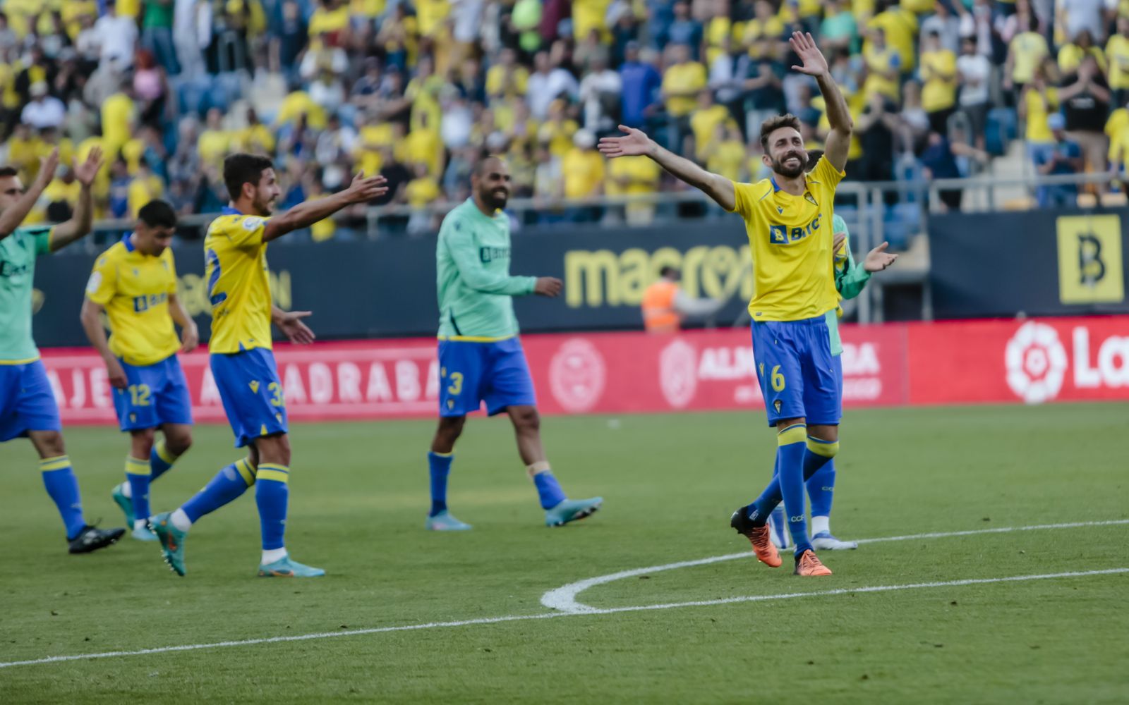 Las imágenes del Cádiz- Elche