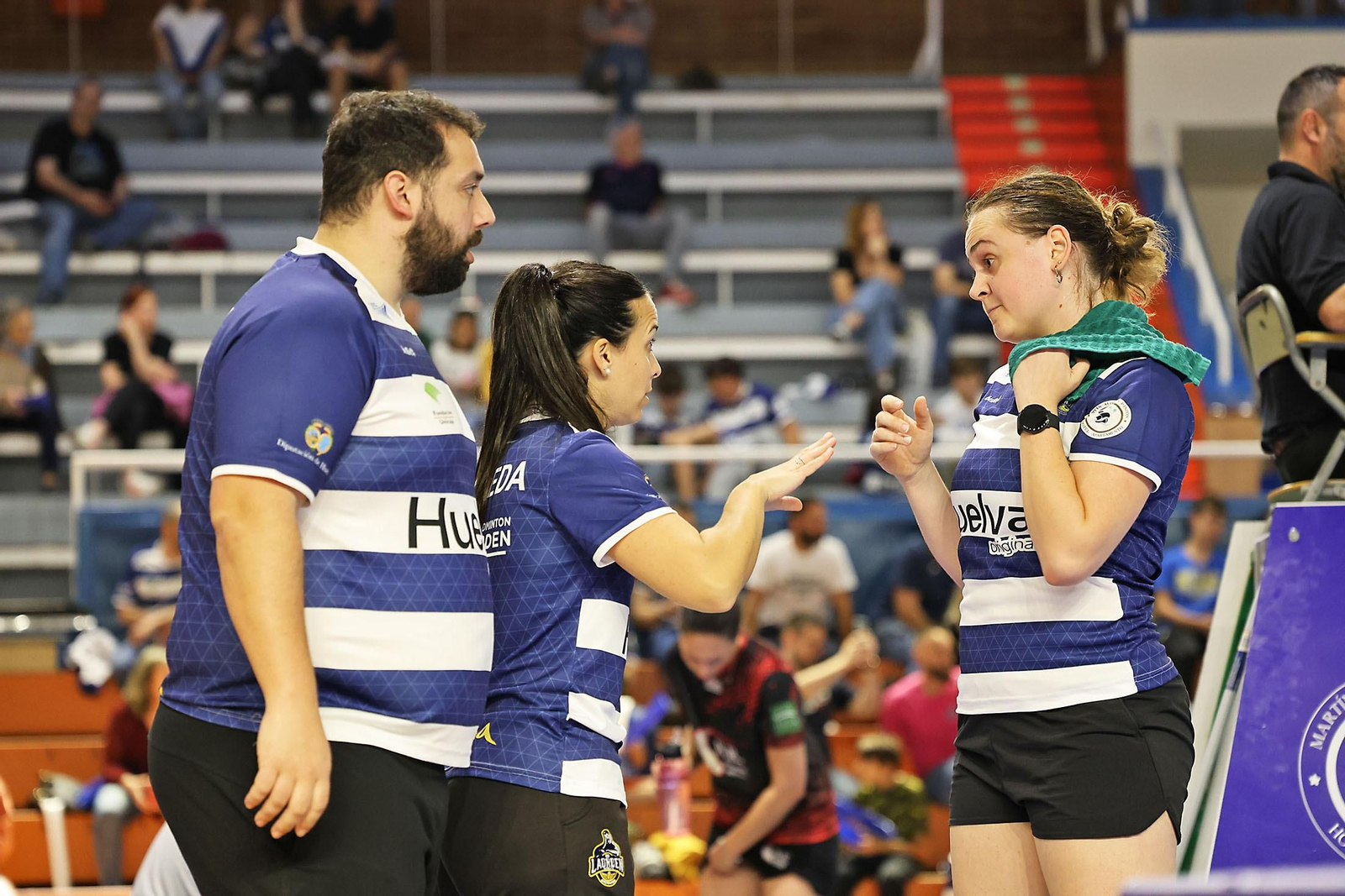 Imágenes de la final de liga de bádminton entre el IES La Orden y La RInconada