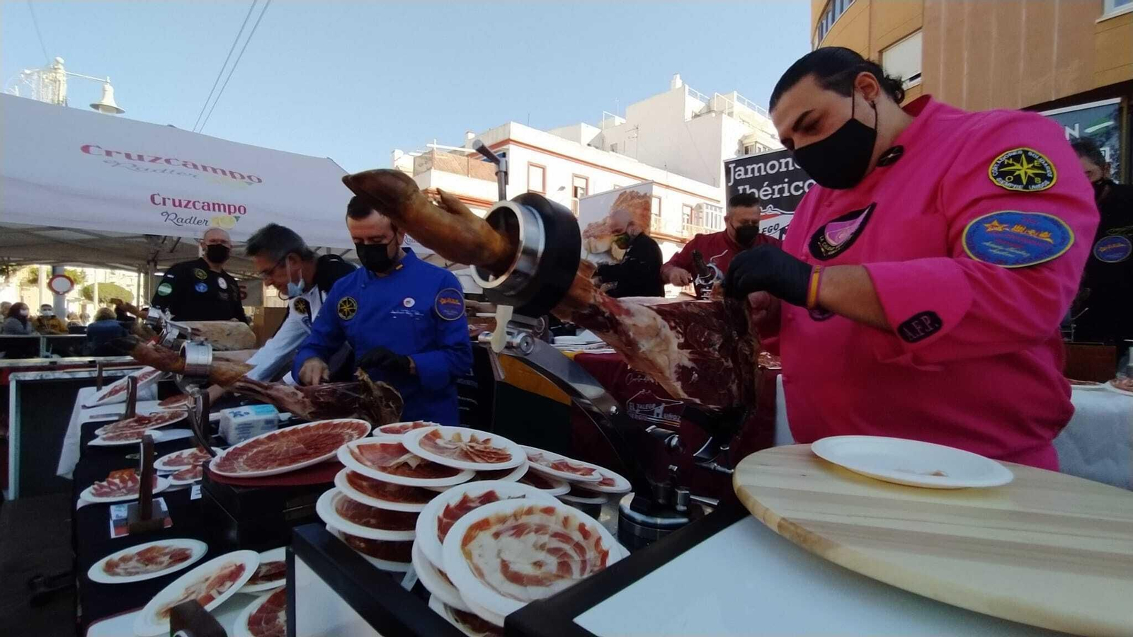Feria Solidaria de Cortadores de Jamón en San Fernando
