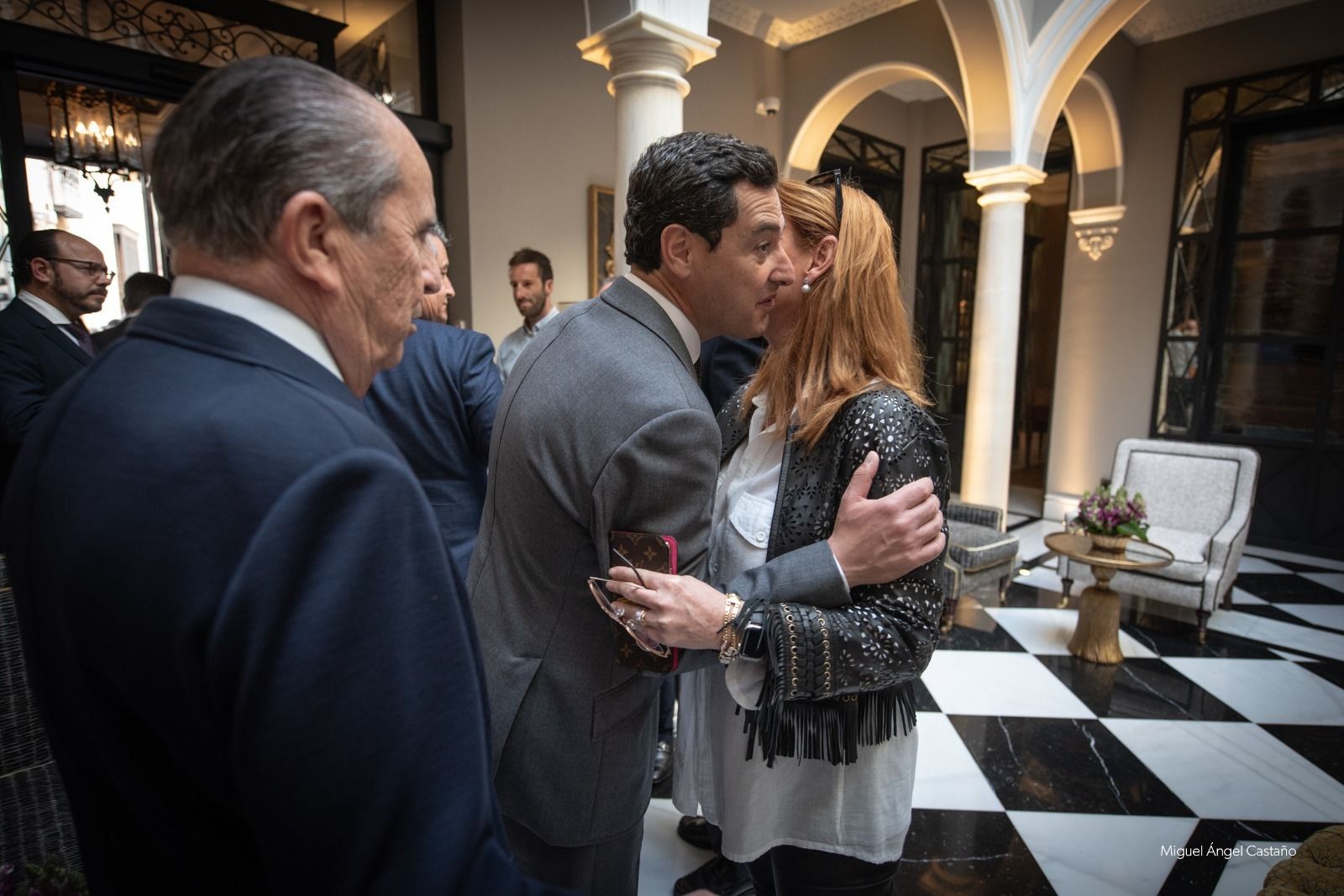 Visita del presidente de la Junta al Hotel Casa Palacio María Luisa