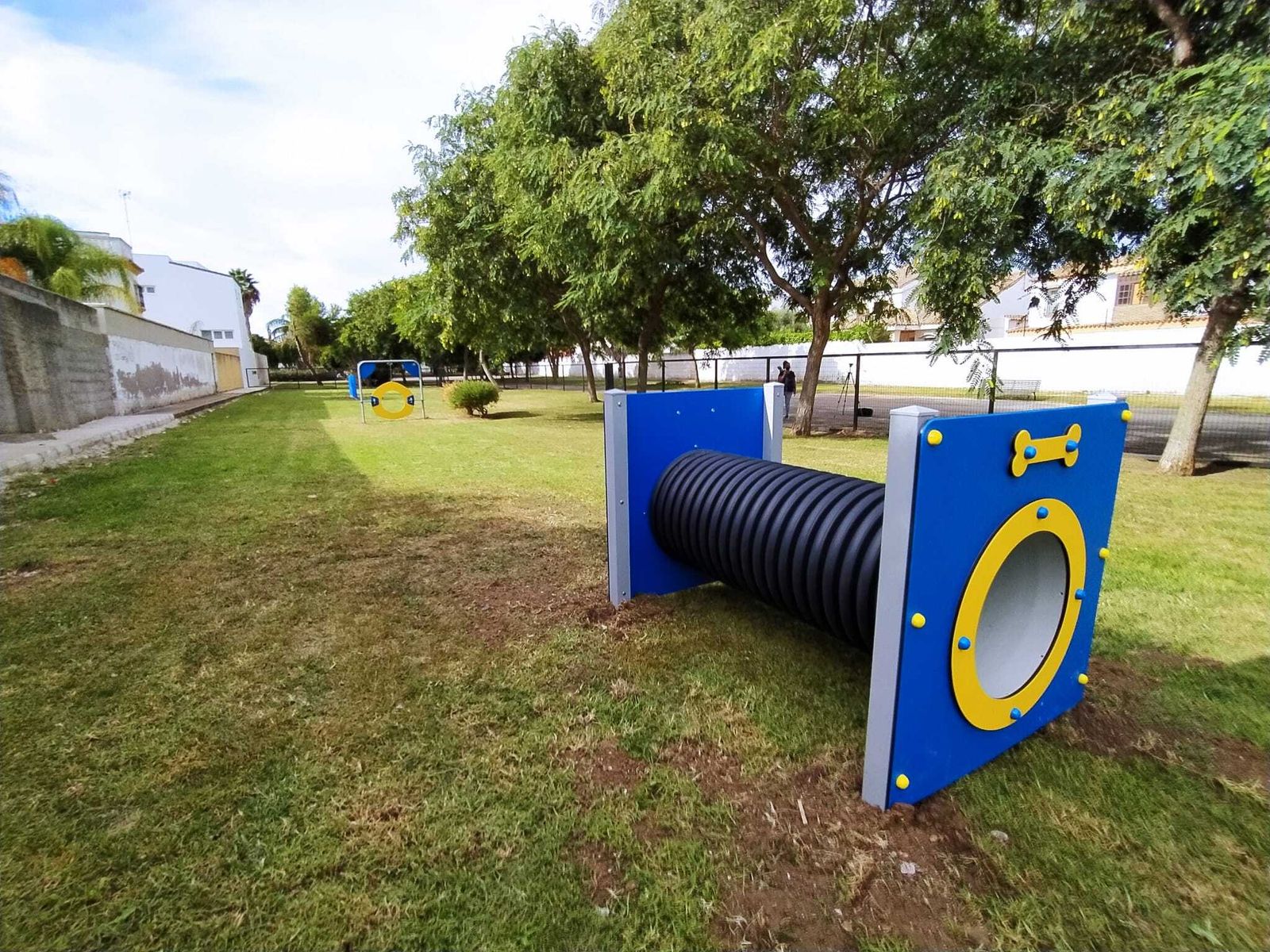 Parque canino instalado en Villamaruja-La Noria.
