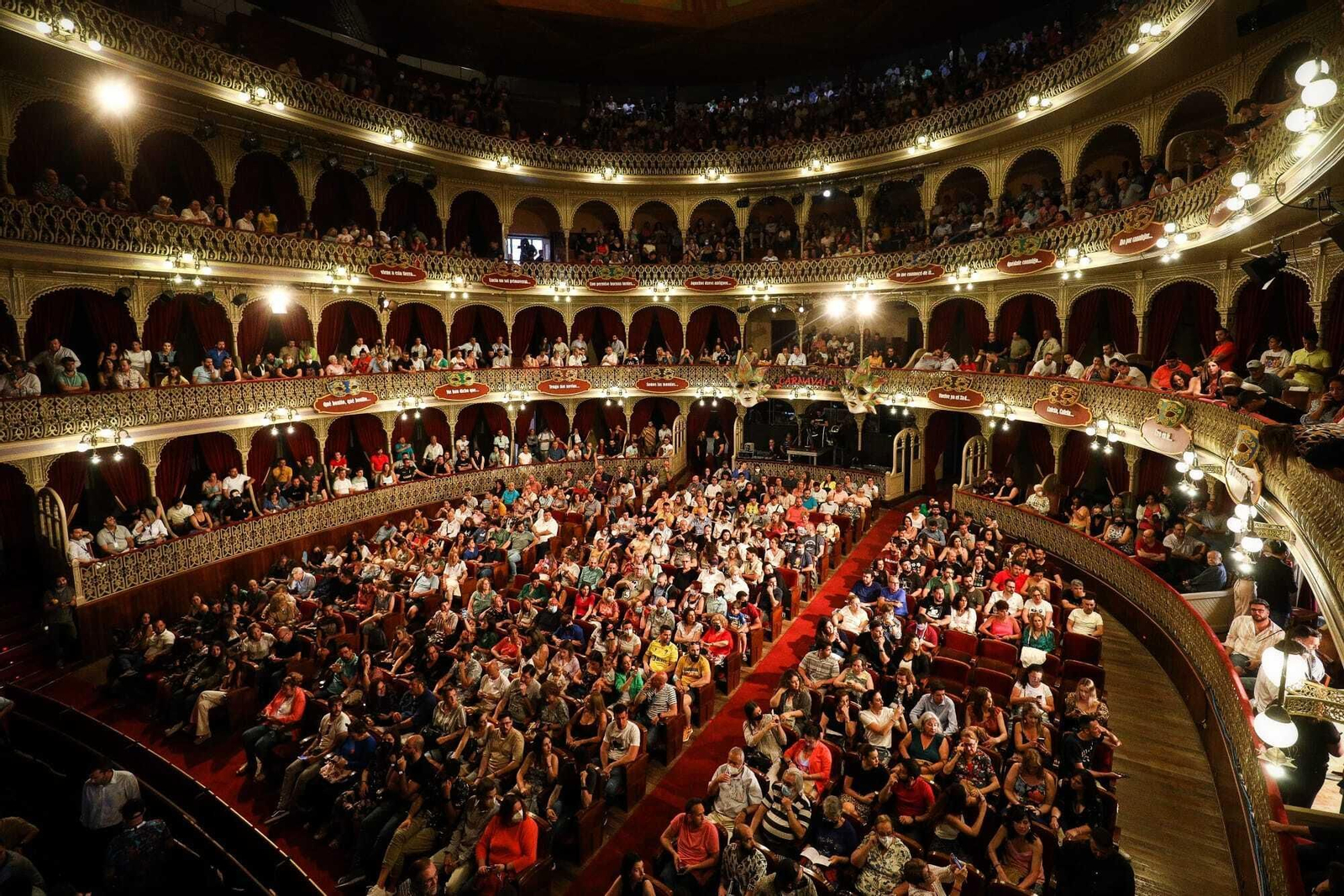 Ambiente de la octava sesión clasificatoria