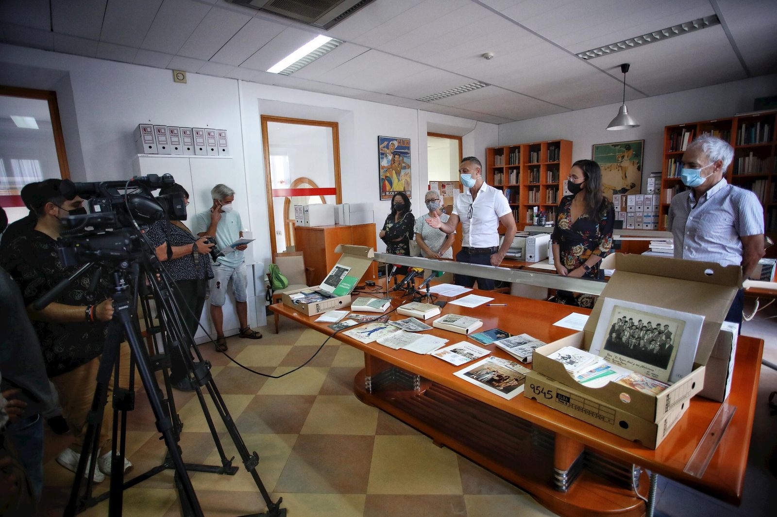 Los archivos de Gustavo y Manuel Rosales en el Archivo Histórico Municipal.
