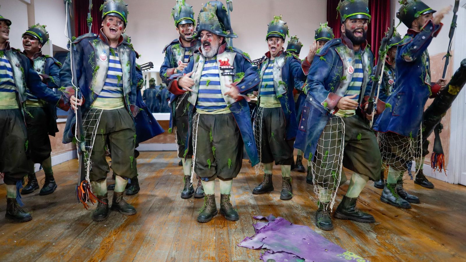 Búscate entre las mejores imágenes de la séptima sesión de cuartos de final del COAC 2025