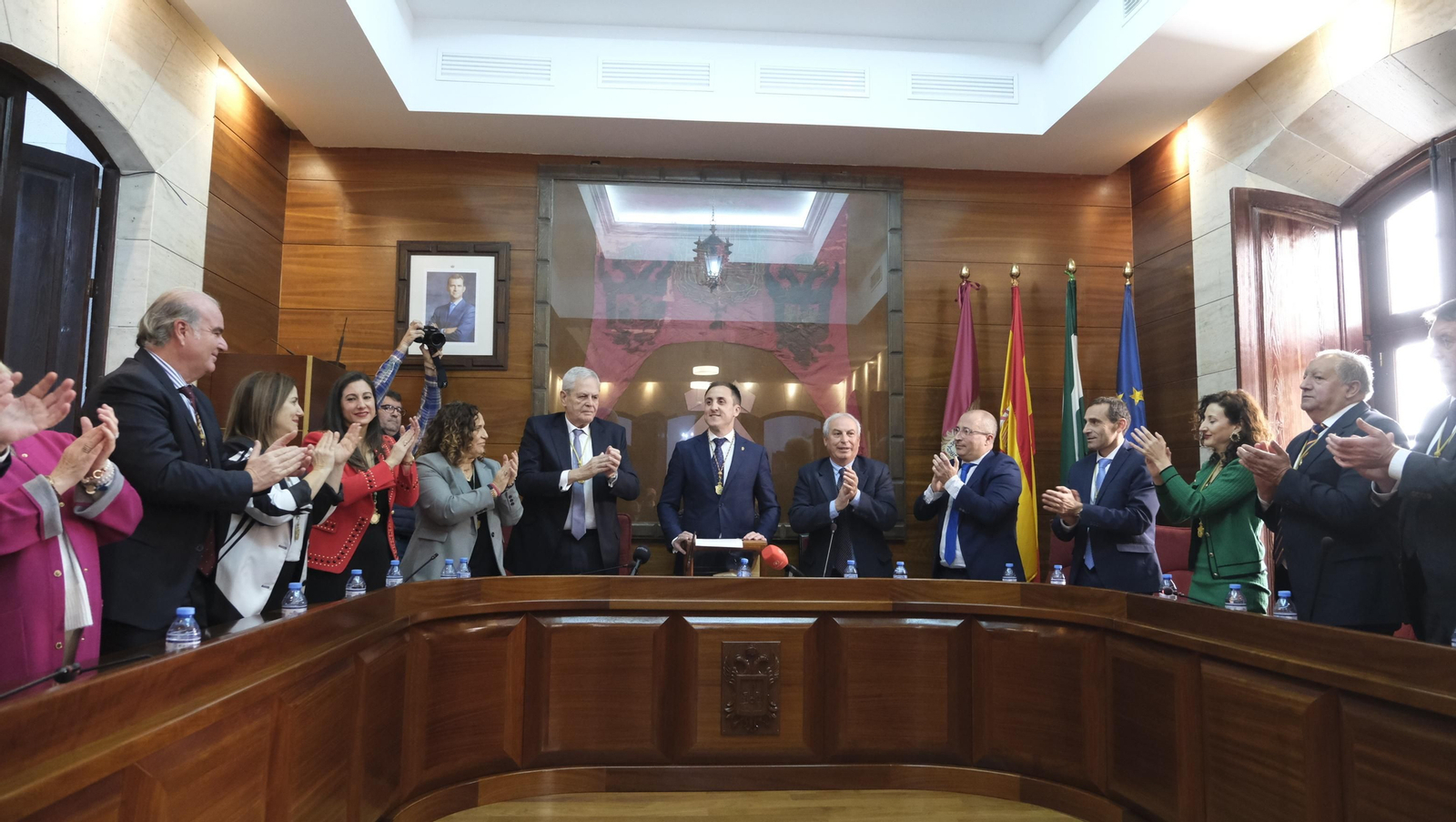 Imágenes de la investidura del nuevo Alcalde de Vera, Alfonso García Ramos