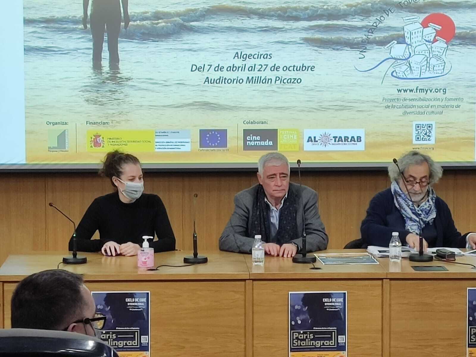 Conesa, Mena y Chamizo, en la presentación del ciclo de cine.