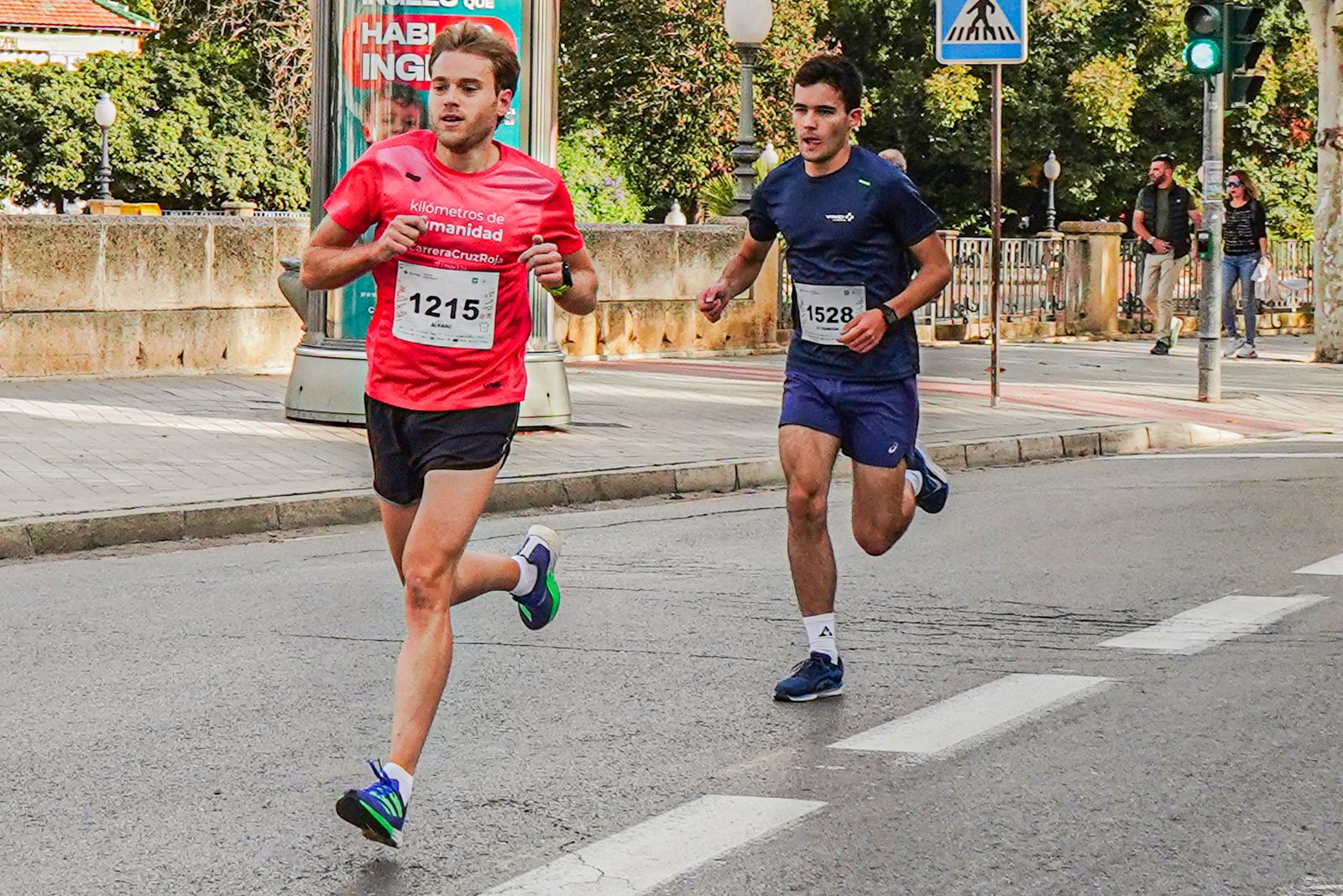 Las imágenes de la Carrera de la Cruz Roja en Granada