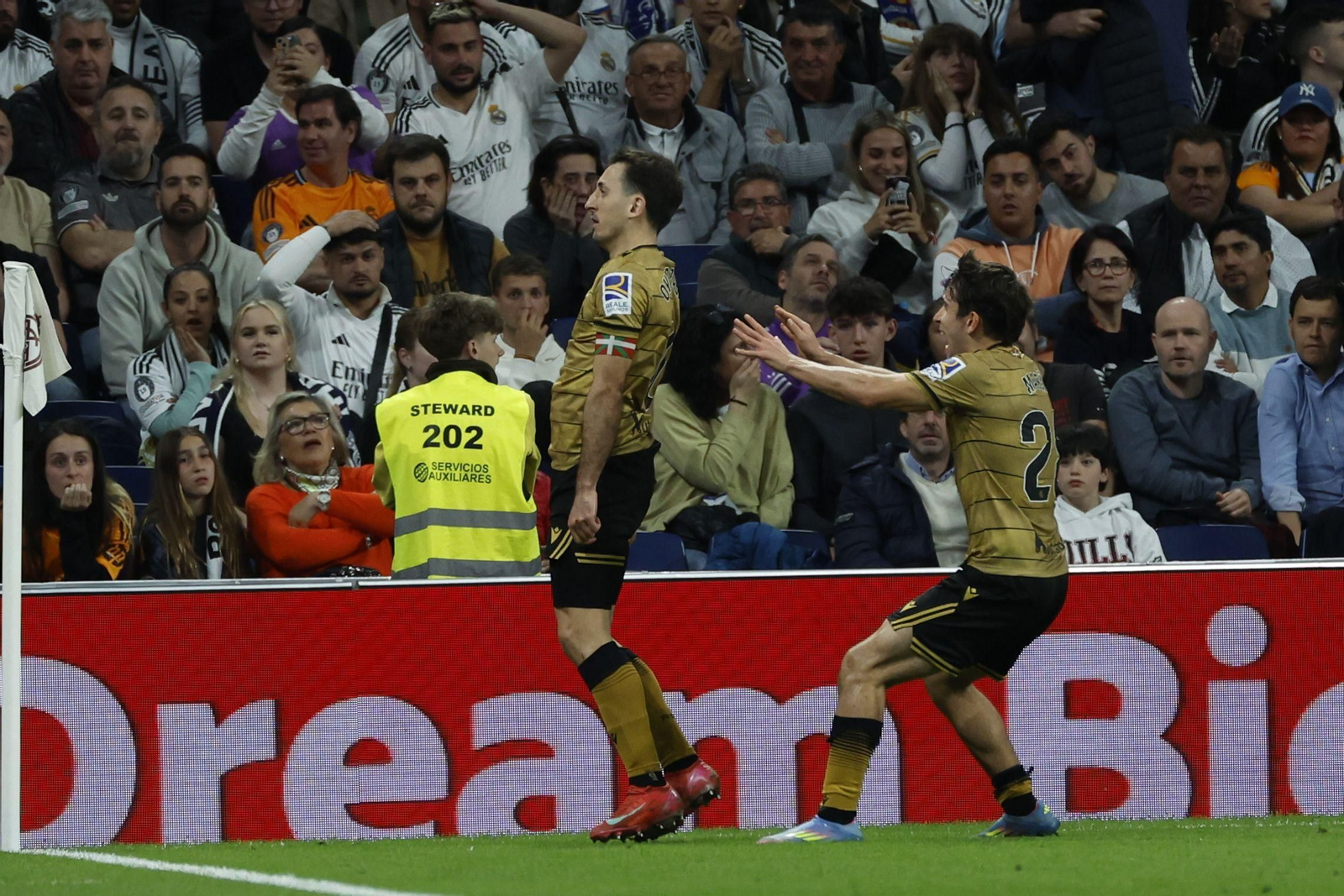 Las fotos del Real Madrid - Real Sociedad camino del Estadio de la Cartuja