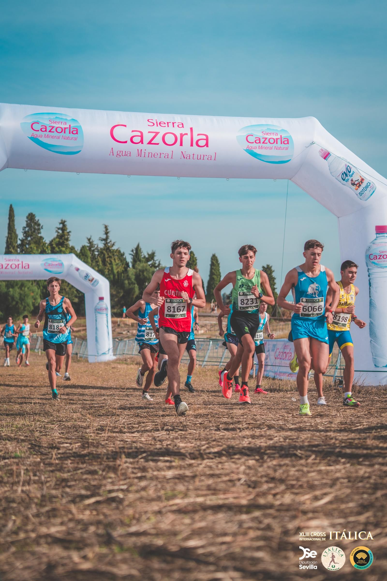 Búscate en las fotos del Cross de Itálica 2025 | 5