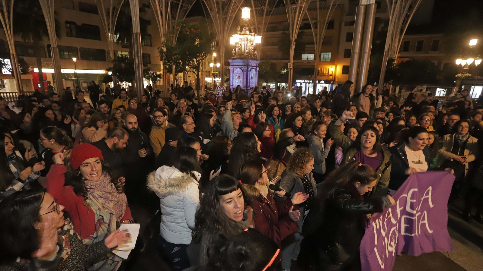 Concentraciones contra la violación de una menor en Algeciras