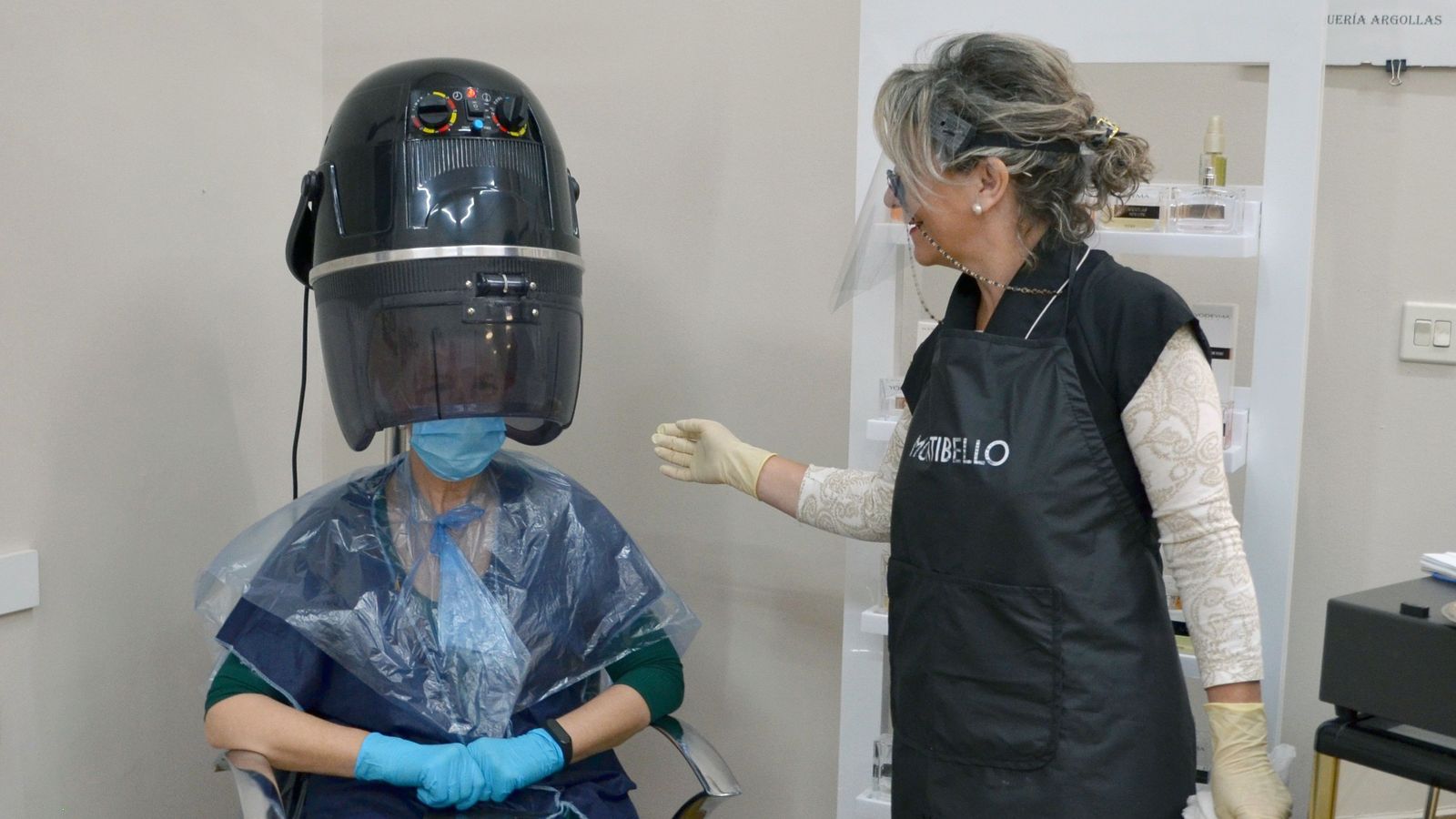 Apertura de peluquerías.