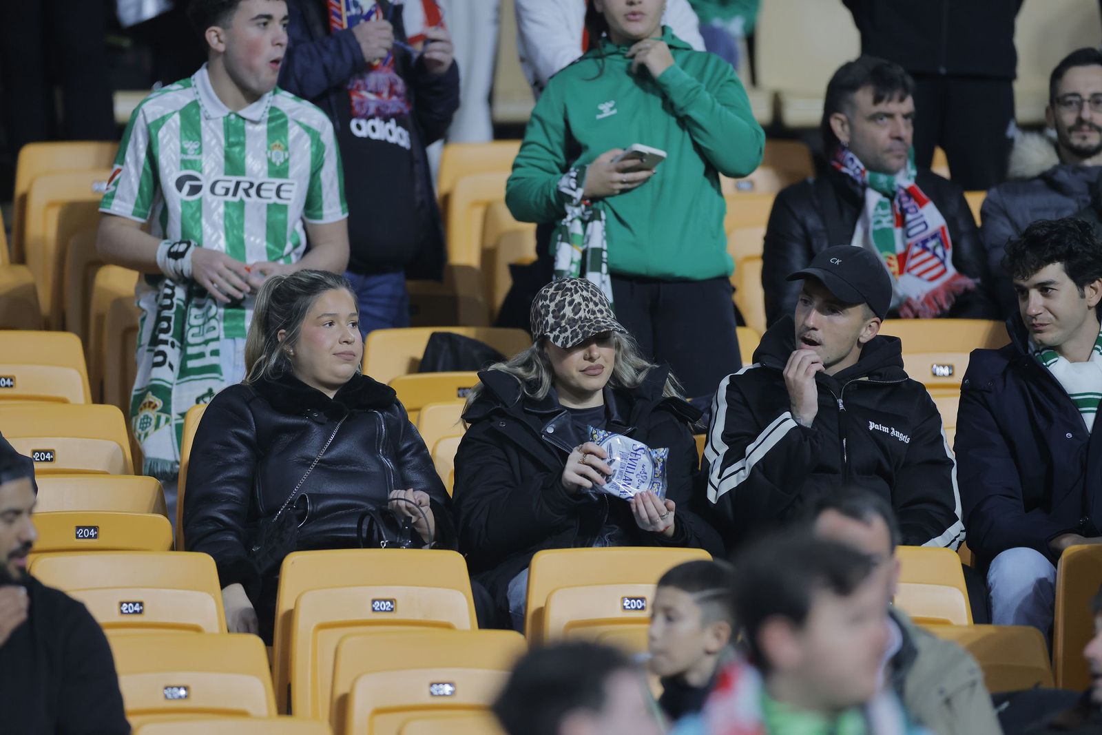 Búscate en las fotos del Betis - Atlético de Madrid