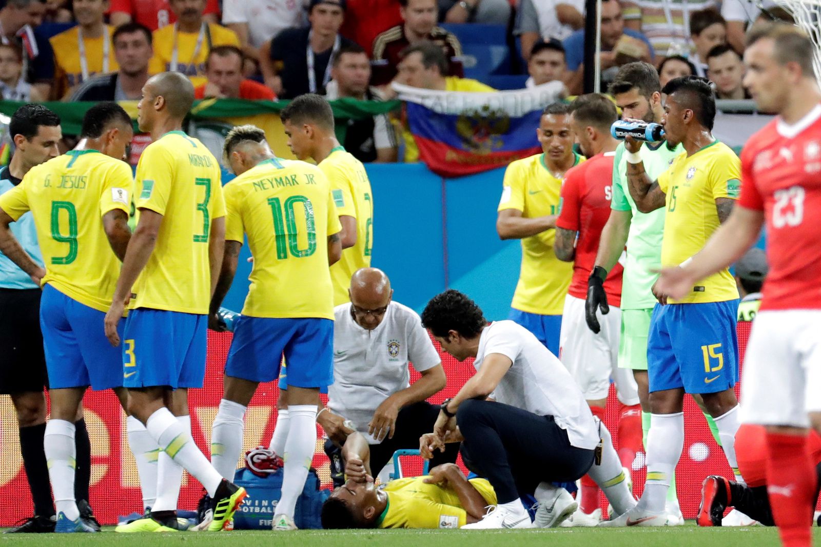 Las imágenes del Brasil-Suiza