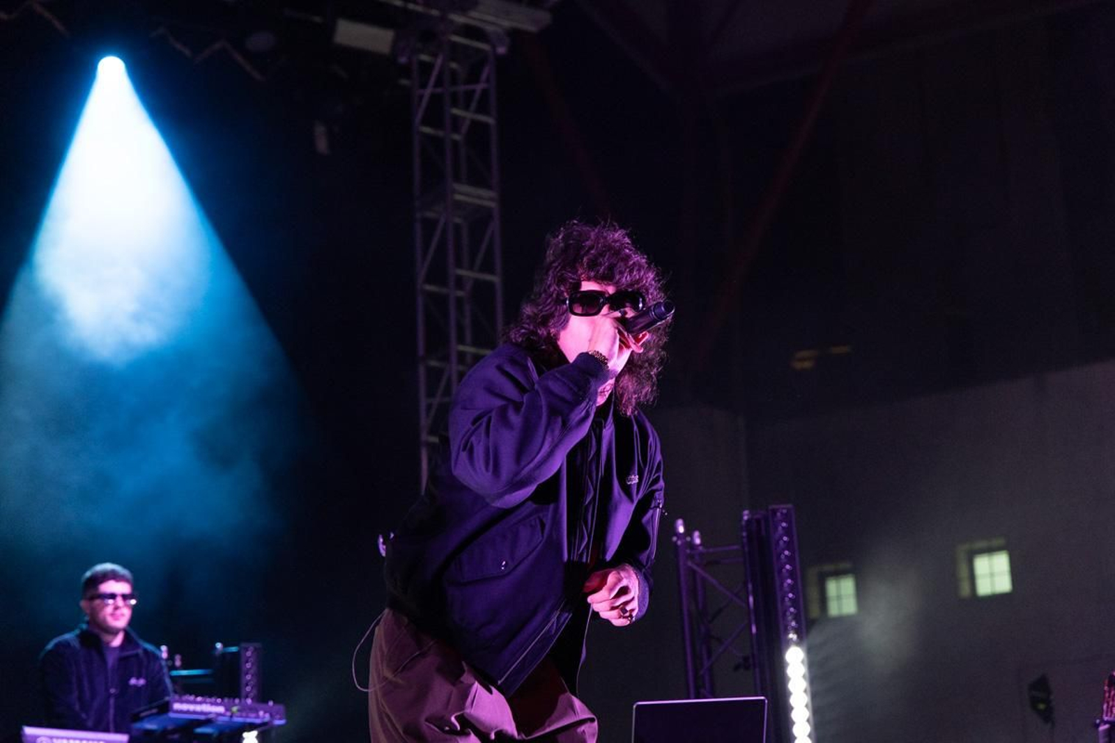 Feria de noche de San Lucas, Concierto de La Plazuela y La Mona Chita Rock, en imágenes