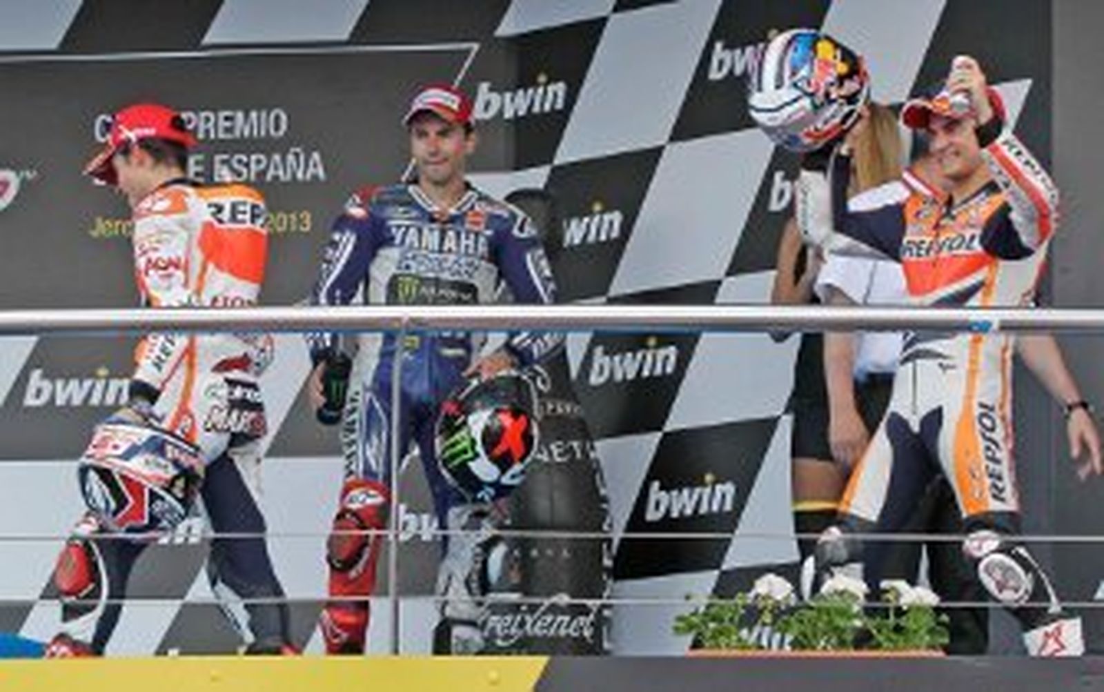 Márquez se viste de Rossi