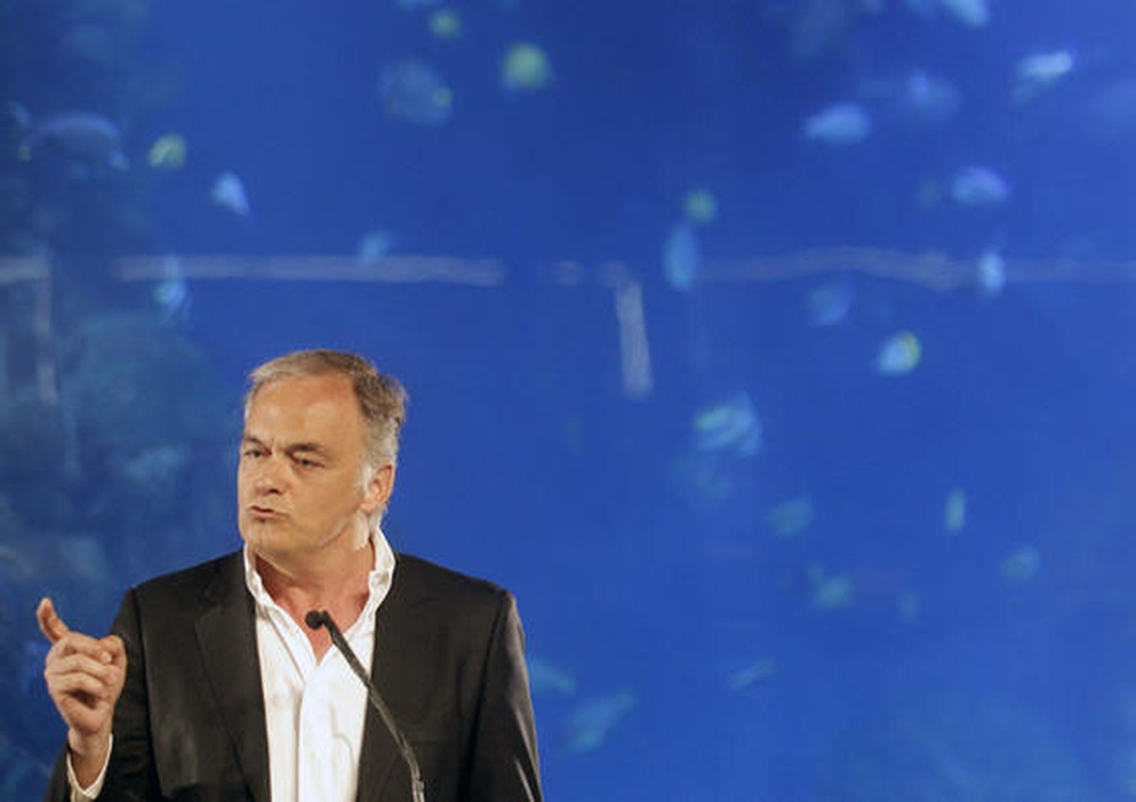 González Pons llama "hijos de puta" a los maltratadores y el PSOE le afea el insulto sexista