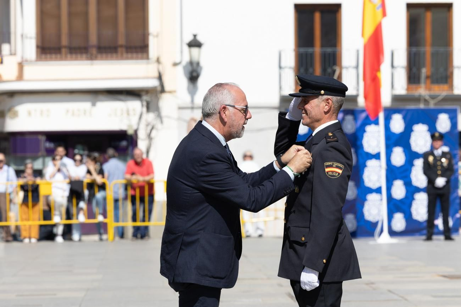 Acto por el día de la Policía Nacional, con motivo de la festividad los Santos Ángeles Custodios