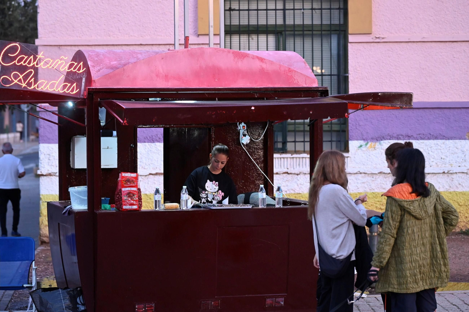 El inicio de la temporada de castañas asadas en Córdoba, en imágenes El inicio de la temporada de castañas asadas en Córdoba, en imágenes