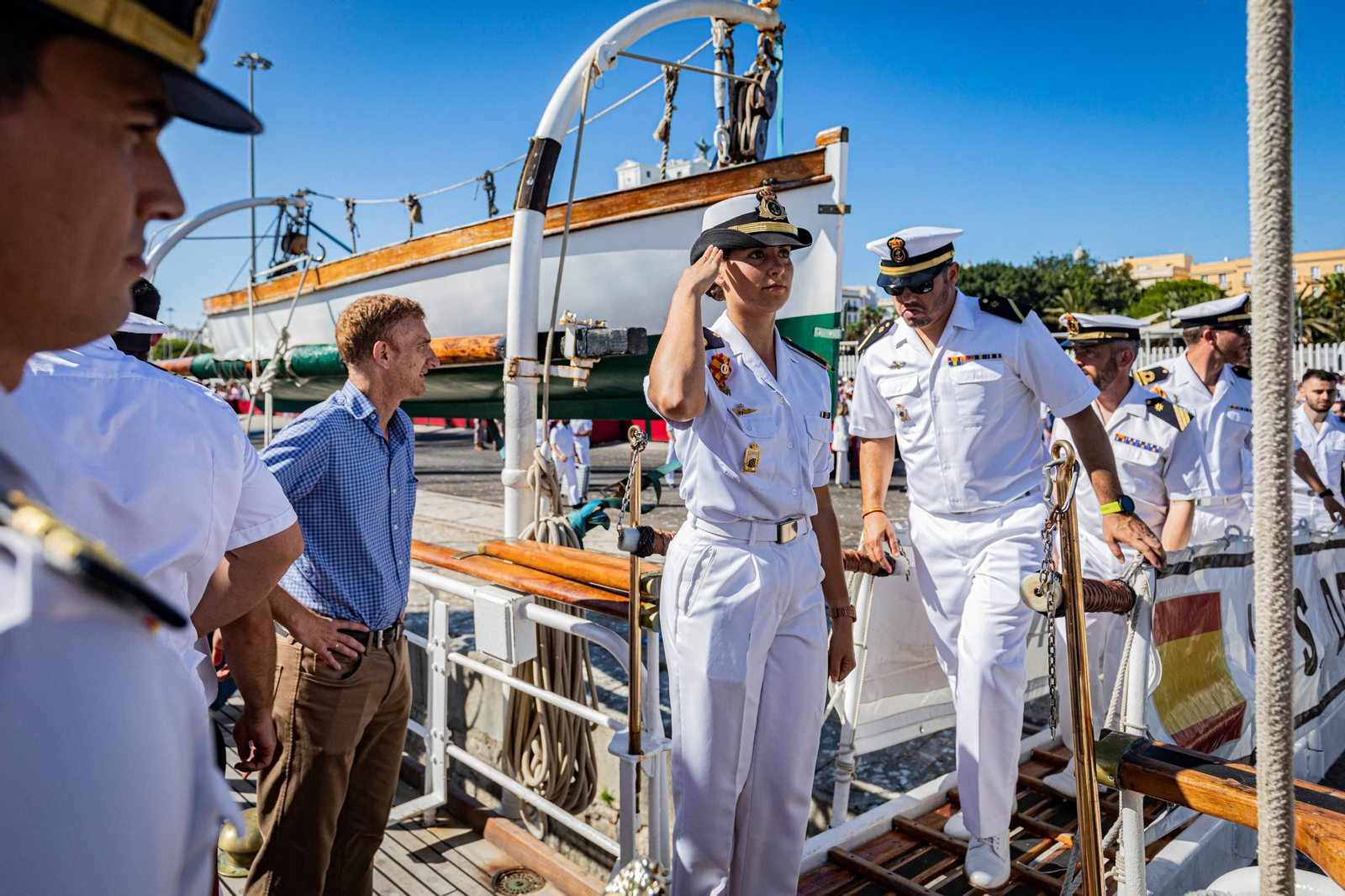 Las imágenes de la llegada del 'Juan Sebastián de Elcano' a Cádiz