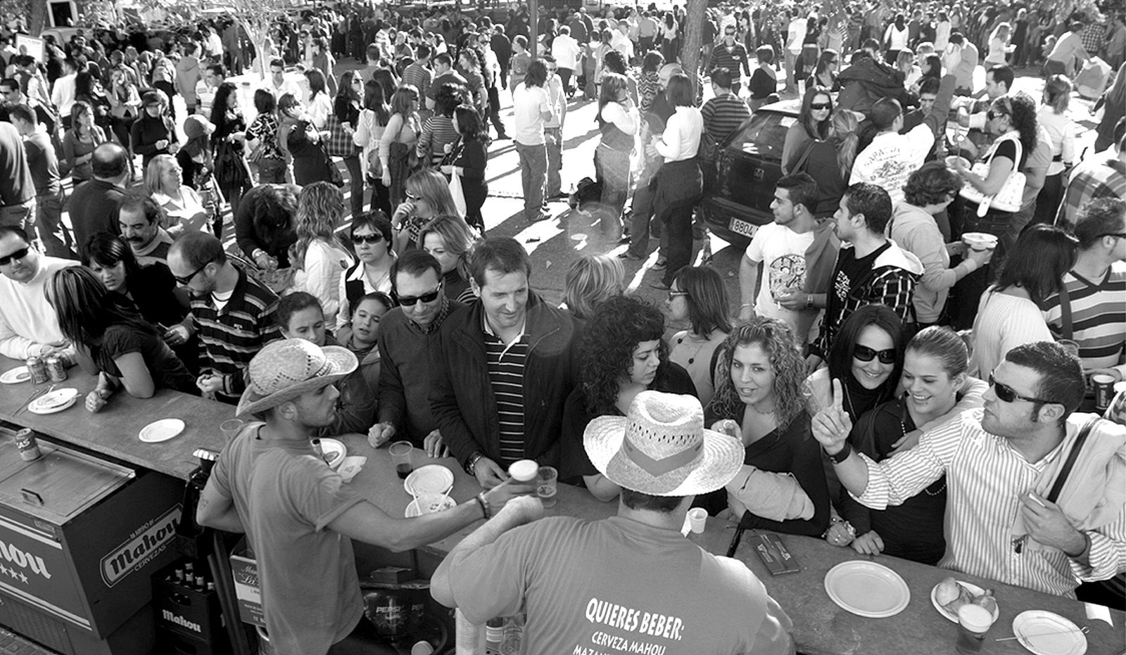 Ambiente en la Plaza de las Vacas en los Carnavales de San Fernando en 2008