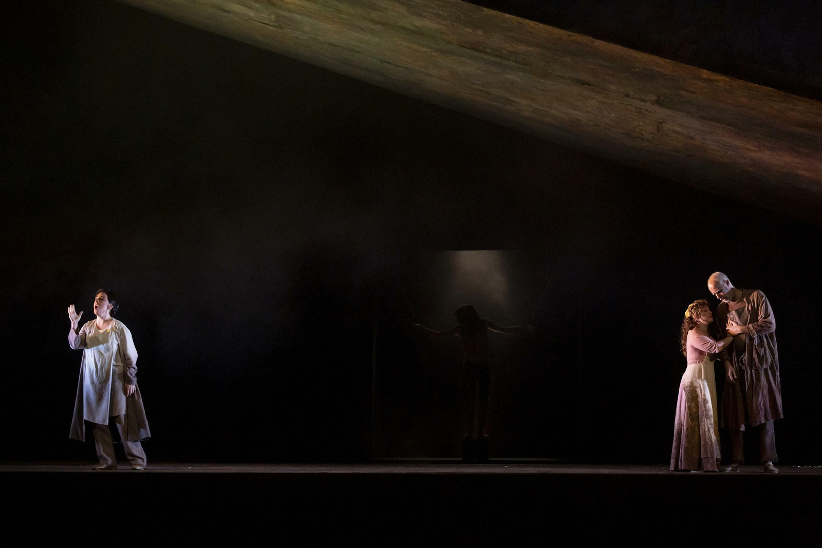 Fotos del ensayo general de la ópera Fidelio en el Teatro Cervantes