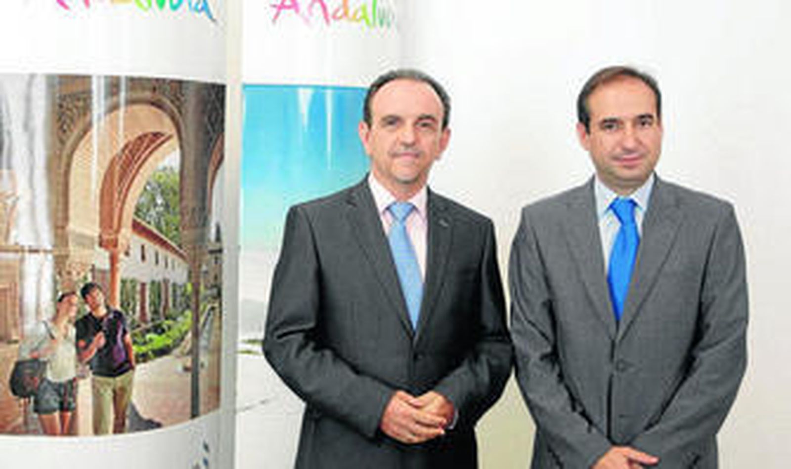 Rafael Rodríguez y Antonio José Lucas Sánchez, ayer, en Madrid.