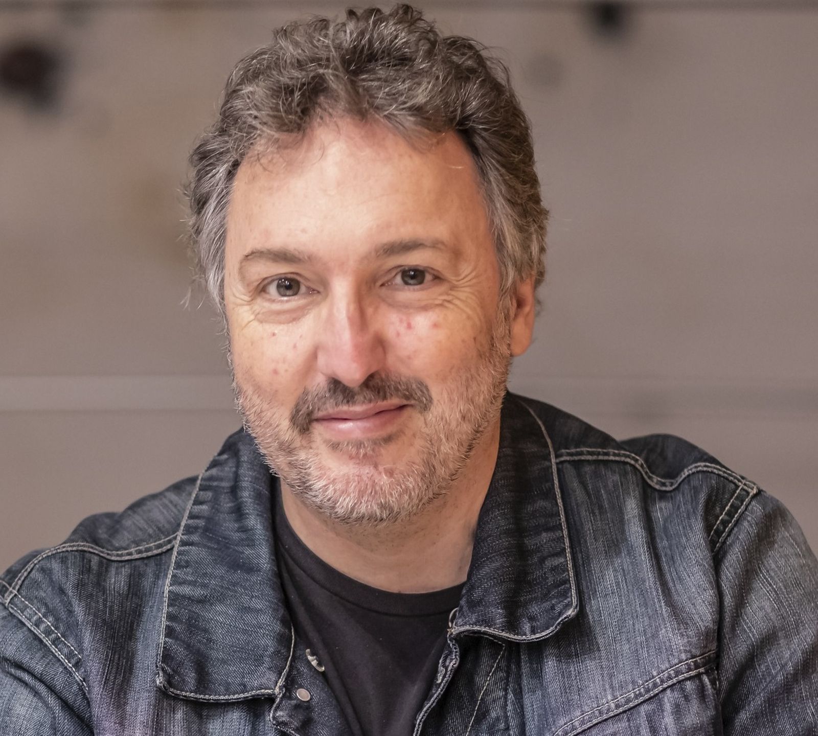 El escritor Carlos Zanón.