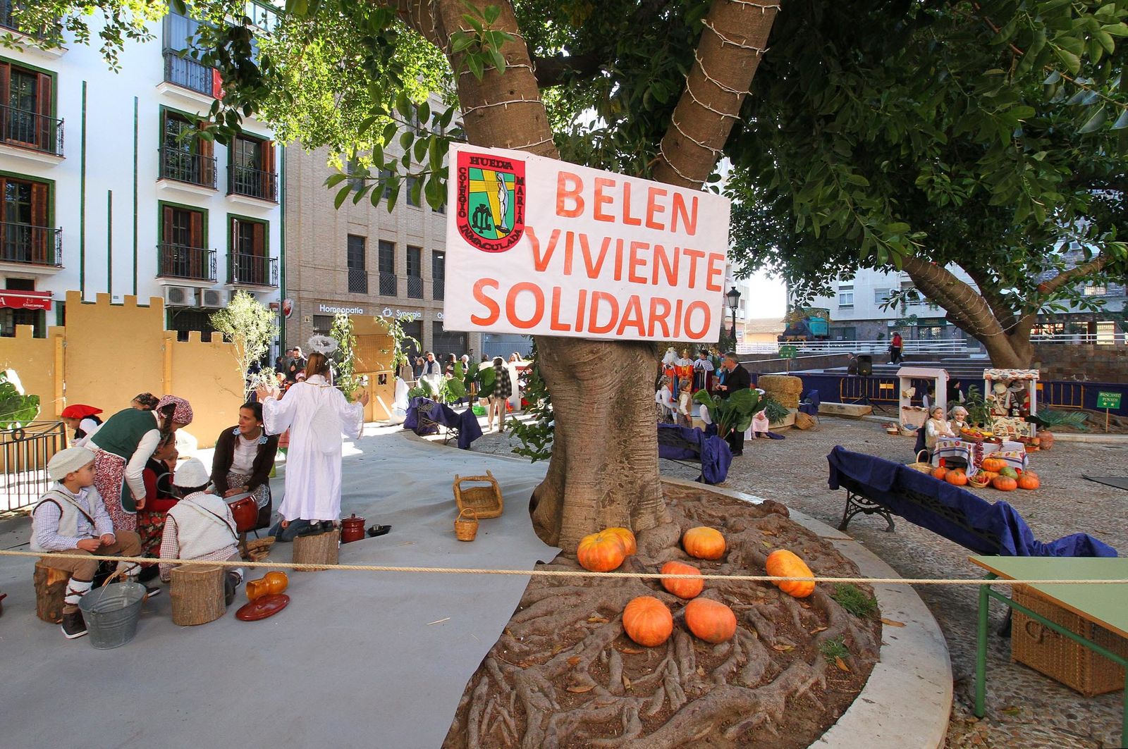 Imágenes del Belén viviente del Colegio María Inmaculada.