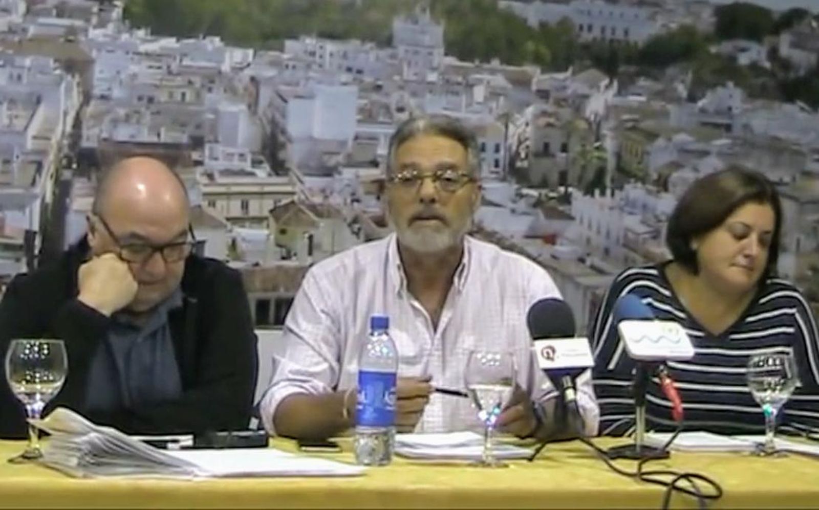 La Plataforma Cívica se ha presentado públicamente en el Círculo de Artesanos.